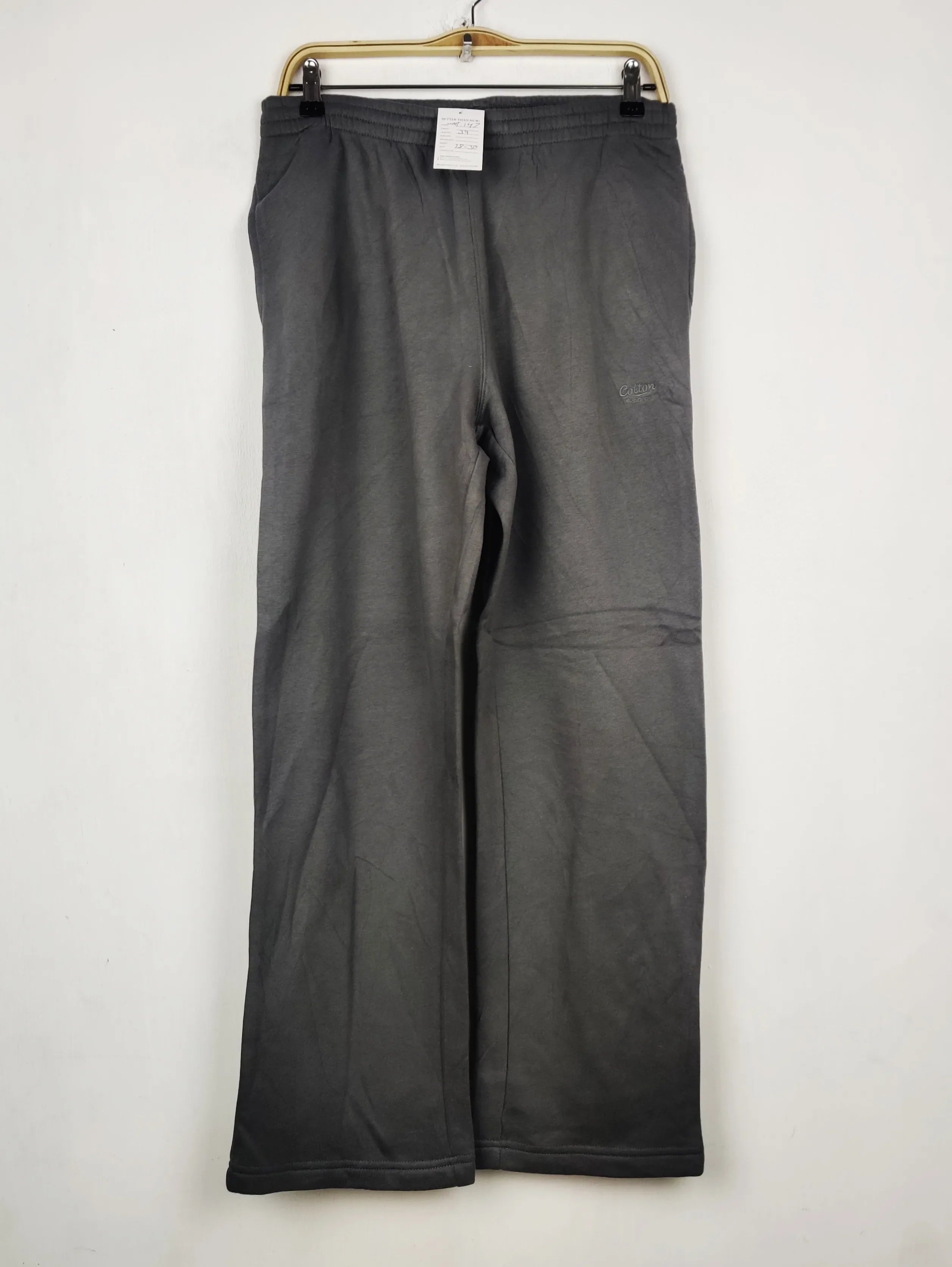 Buy online pre-used pre-loved 100% authentic & Original branded Cotton Traders (WMT-147) available in Pakistan. Top international brands avilable.