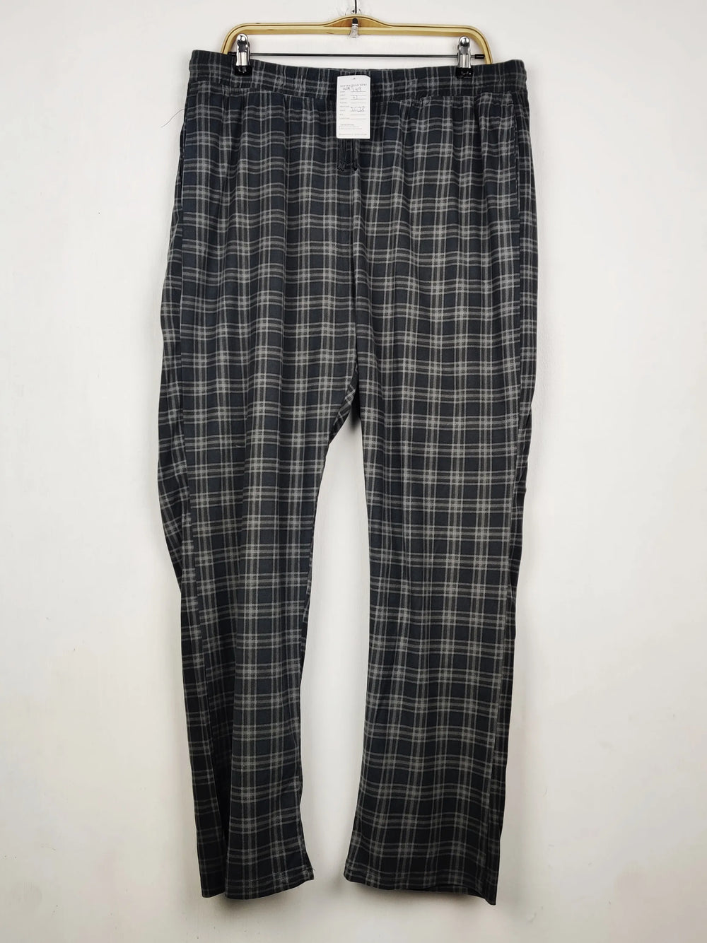 Buy online pre-used pre-loved 100% authentic & Original branded Primark (WMT-149) available in Pakistan. Top international brands avilable.