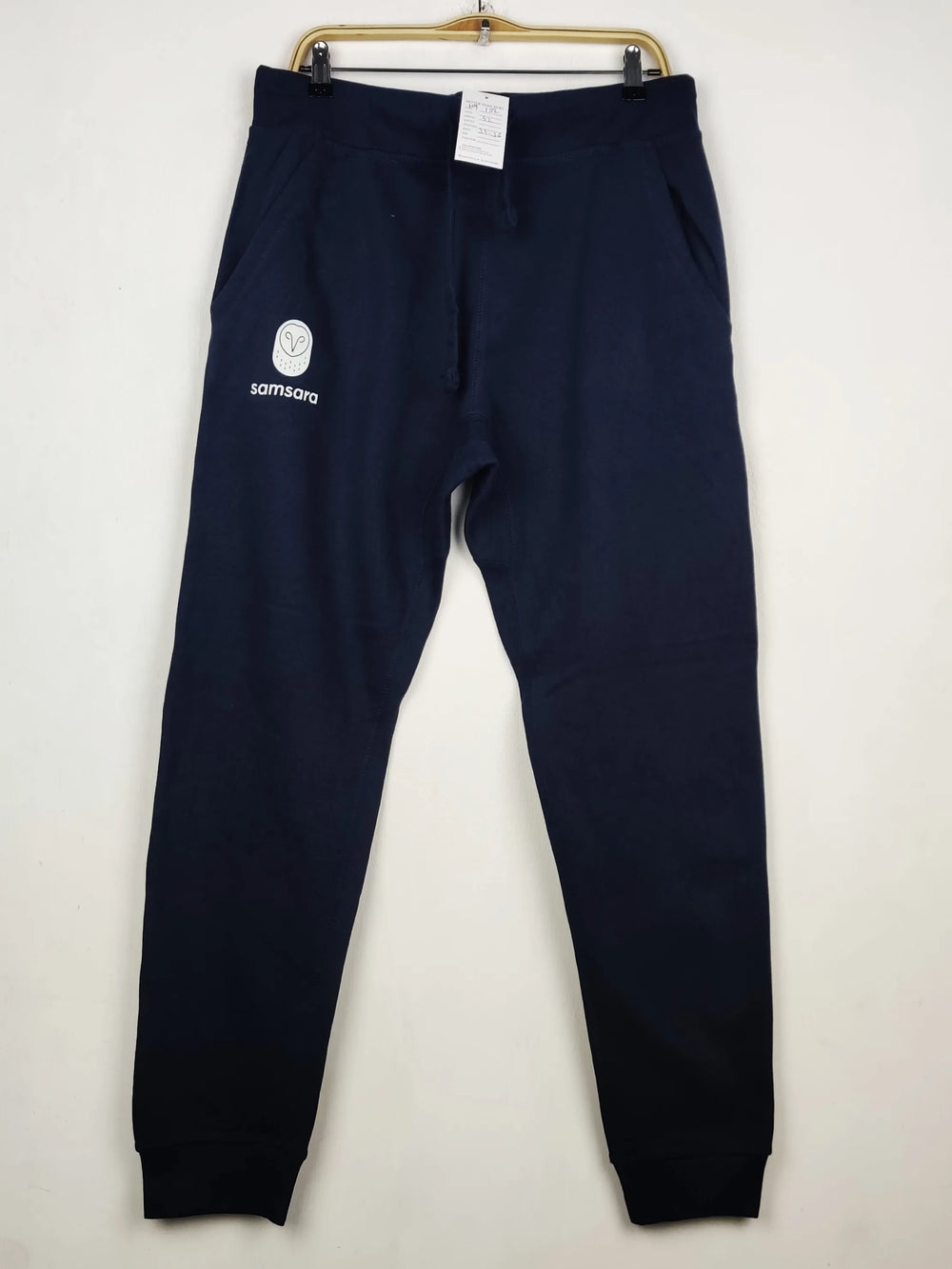Buy online pre-used pre-loved 100% authentic & Original branded Unknown Brand (WMT-152) available in Pakistan. Top international brands avilable.