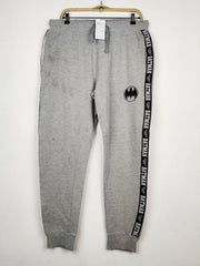 Buy online pre-used pre-loved 100% authentic & Original branded Batman (WMT-176) available in Pakistan. Top international brands avilable.