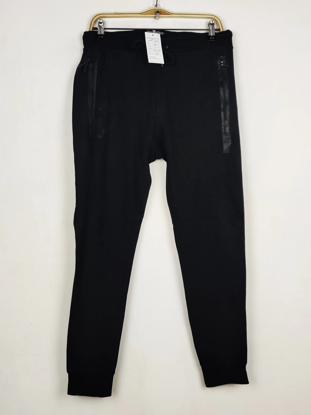 Buy online pre-used pre-loved 100% authentic & Original branded Workout (WMT-202) available in Pakistan. Top international brands avilable.