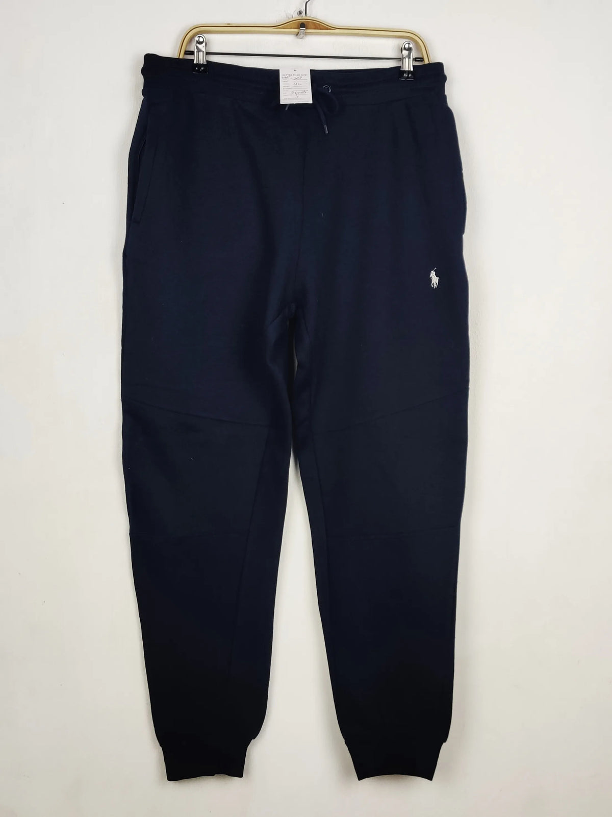 Buy online pre-used pre-loved 100% authentic & Original branded Unknown Brand (WMT-207) available in Pakistan. Top international brands avilable.