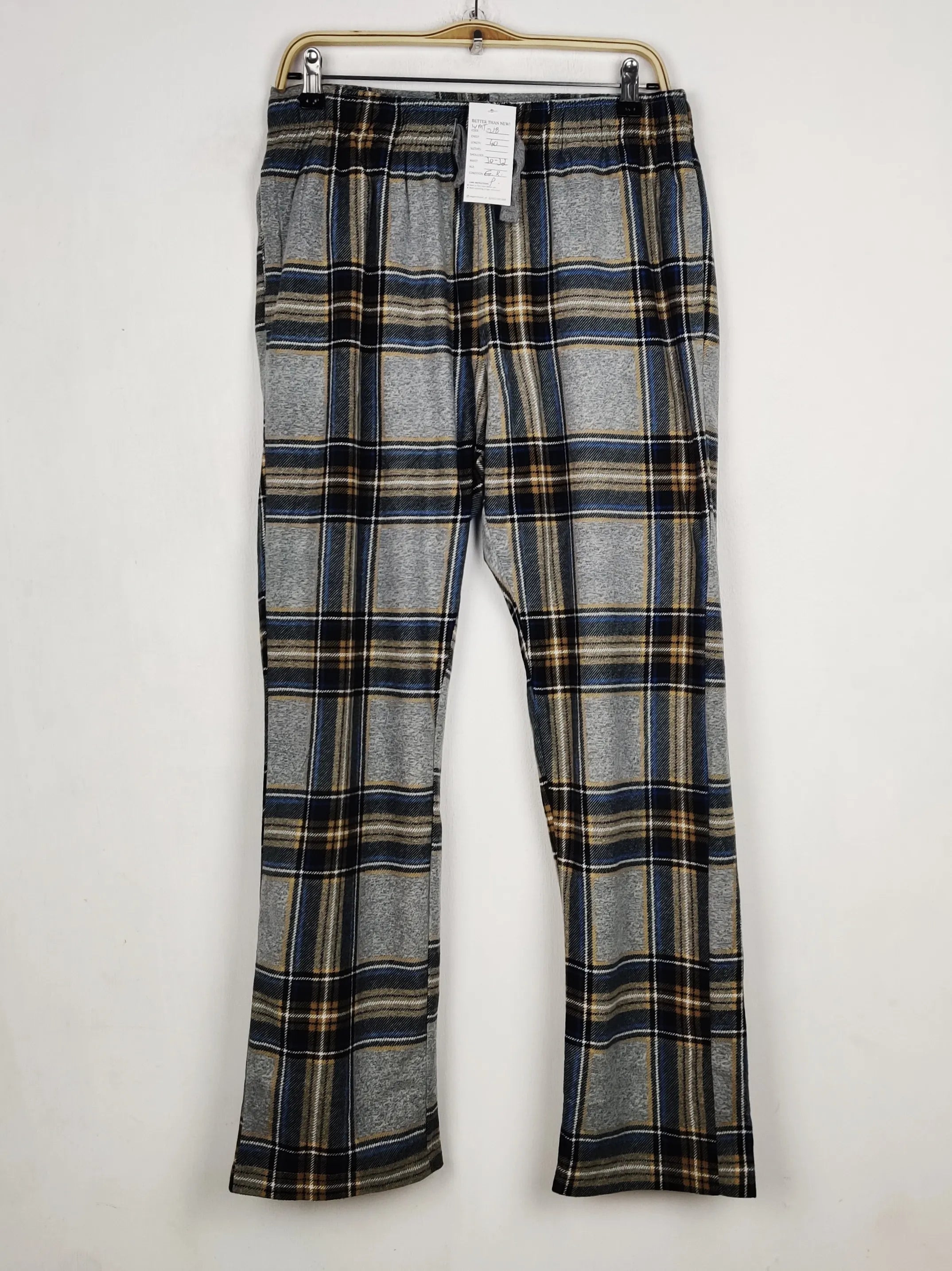 Buy online pre-used pre-loved 100% authentic & Original branded Boohoo (WMT-217) available in Pakistan. Top international brands avilable.