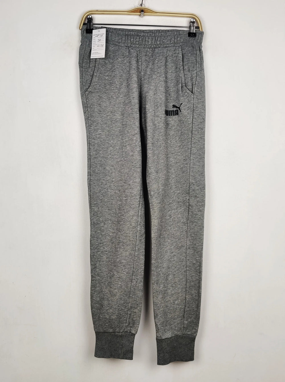 Buy online pre-used pre-loved 100% authentic & Original branded P.U.M.A (WMT-233) available in Pakistan. Top international brands avilable.
