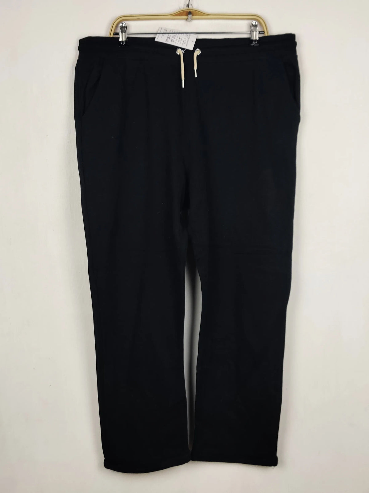 Buy online pre-used pre-loved 100% authentic & Original branded Primark (WMT-239) available in Pakistan. Top international brands avilable.