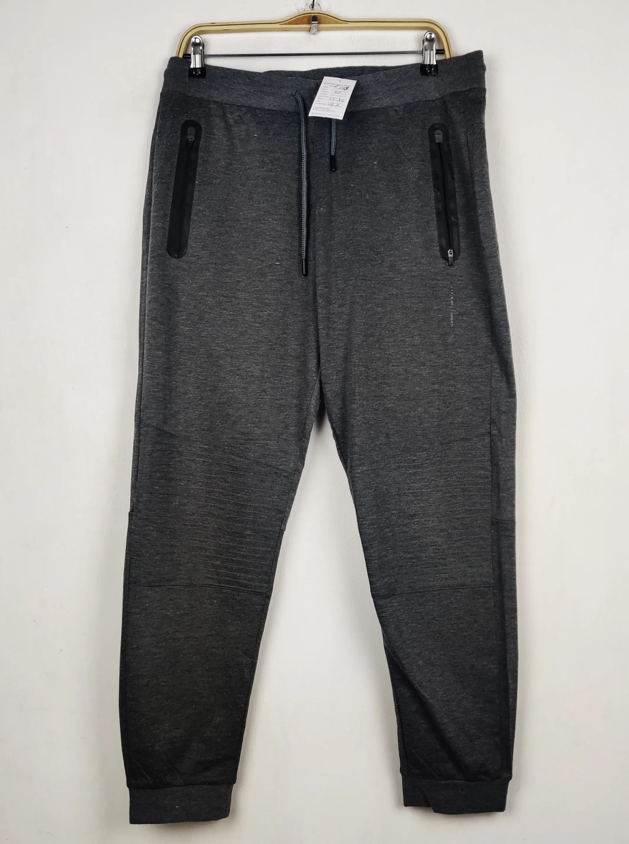 Buy online pre-used pre-loved 100% authentic & Original branded Unknown Brand (WMT-249) available in Pakistan. Top international brands avilable.