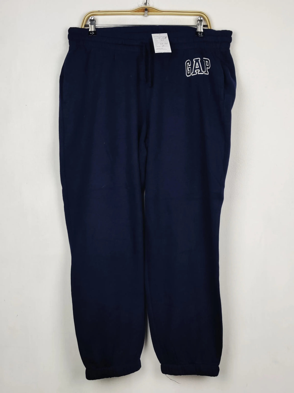 Buy online pre-used pre-loved 100% authentic & Original branded Gap (WMT-256) available in Pakistan. Top international brands avilable.
