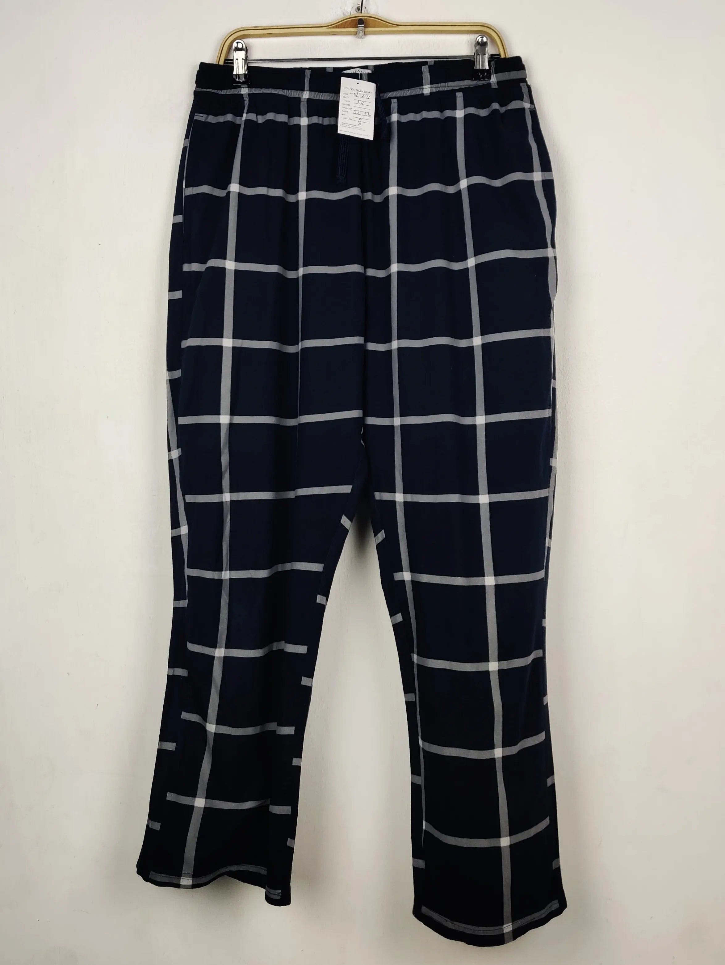 Buy online pre-used pre-loved 100% authentic & Original branded Primark (WMT-291) available in Pakistan. Top international brands avilable.