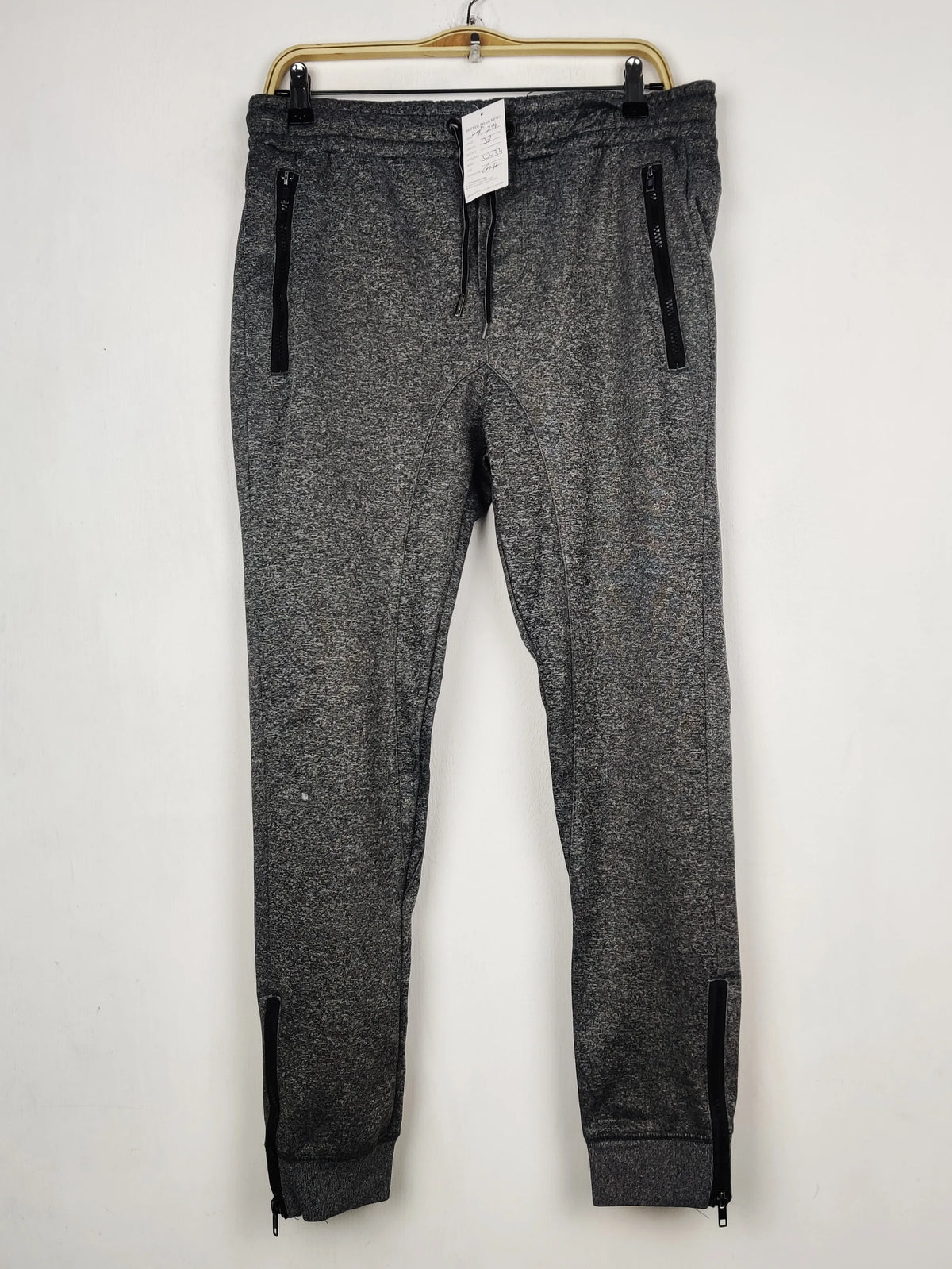 Buy online pre-used pre-loved 100% authentic & Original branded Aeropostale (WMT-294) available in Pakistan. Top international brands avilable.