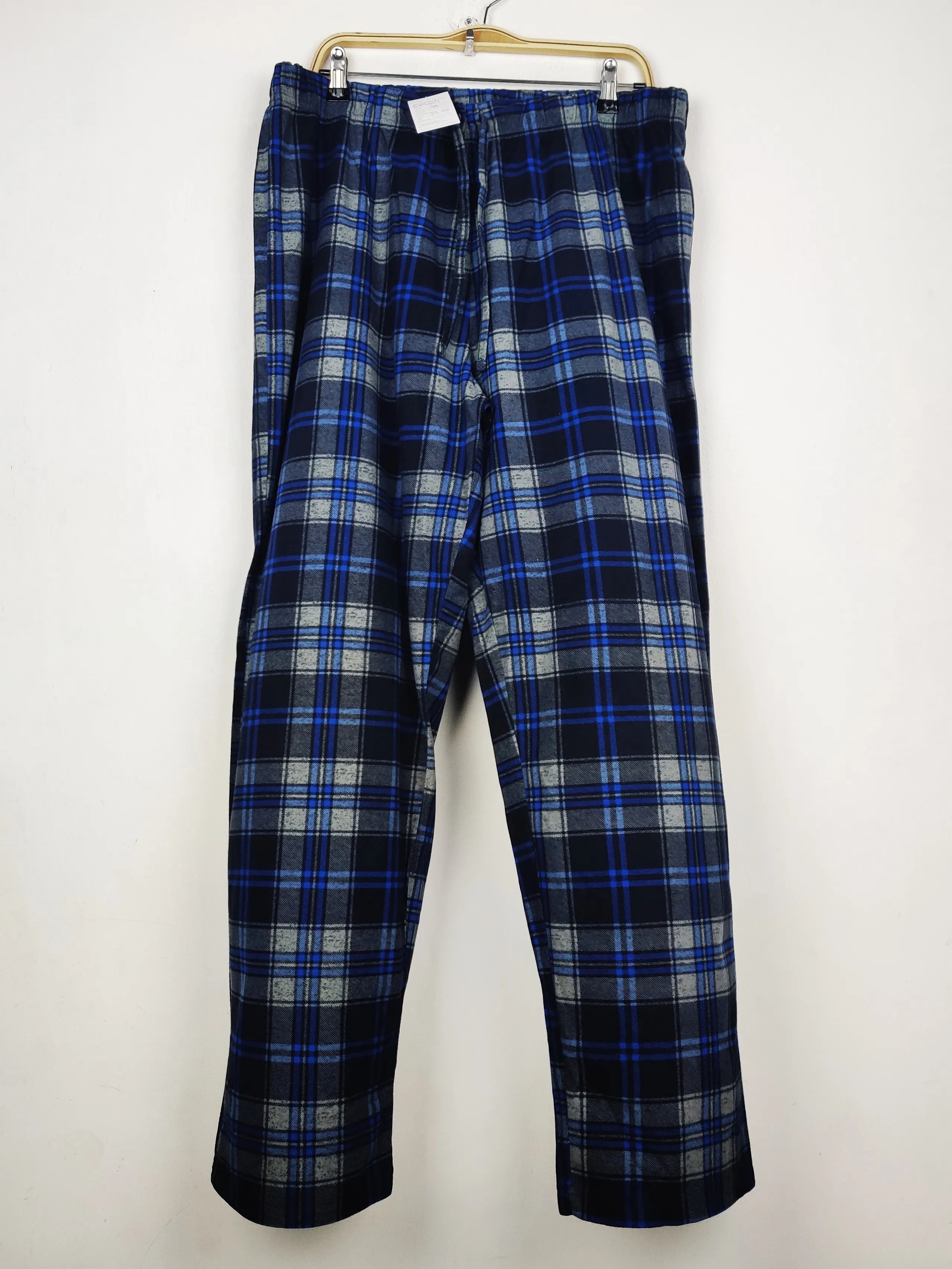 Buy online pre-used pre-loved 100% authentic & Original branded Unknown Brand (WMT-339) available in Pakistan. Top international brands avilable.