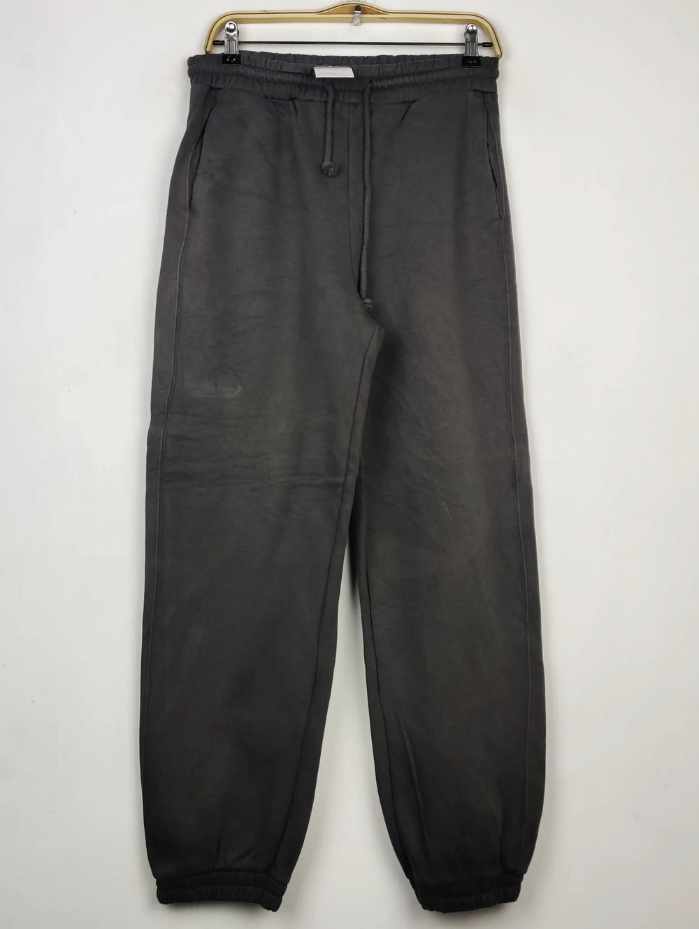 Buy online pre-used pre-loved 100% authentic & Original branded Zara (WMT-356) available in Pakistan. Top international brands avilable.