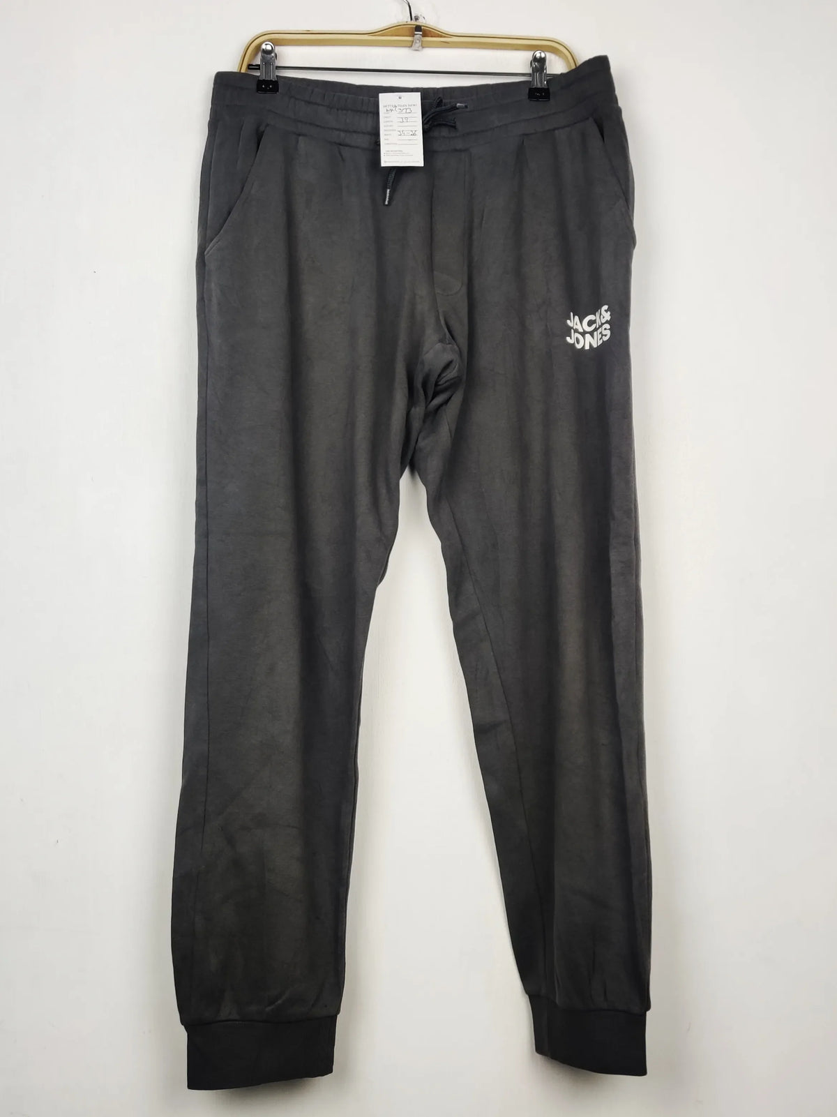 Buy online pre-used pre-loved 100% authentic & Original branded Jack & Jones (WMT-373) available in Pakistan. Top international brands avilable.