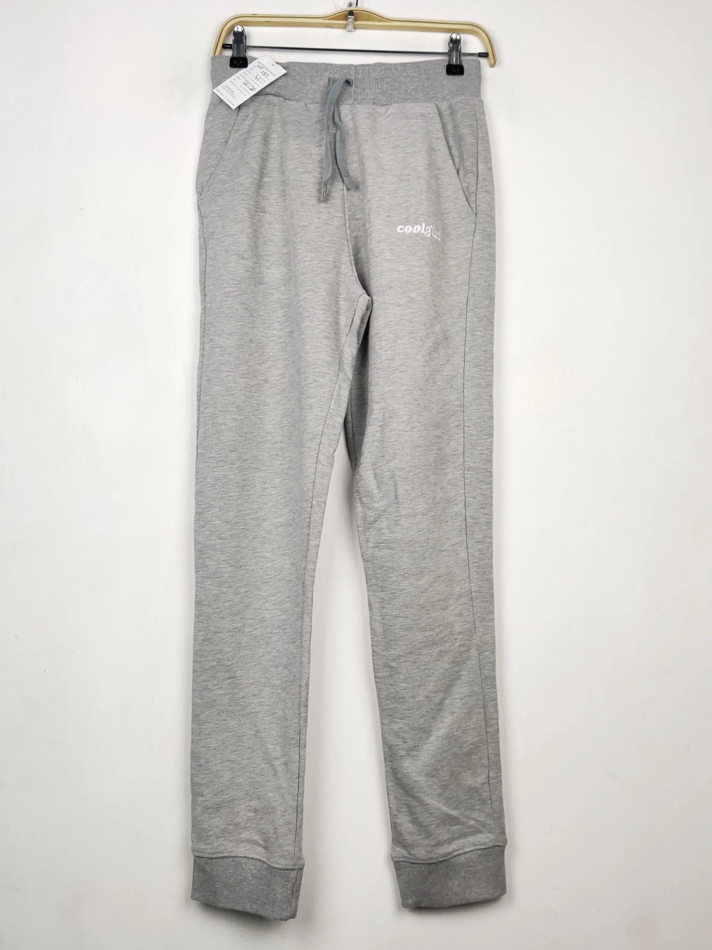 Buy online pre-used pre-loved 100% authentic & Original branded Unknown Brand (WMT-383) available in Pakistan. Top international brands avilable.