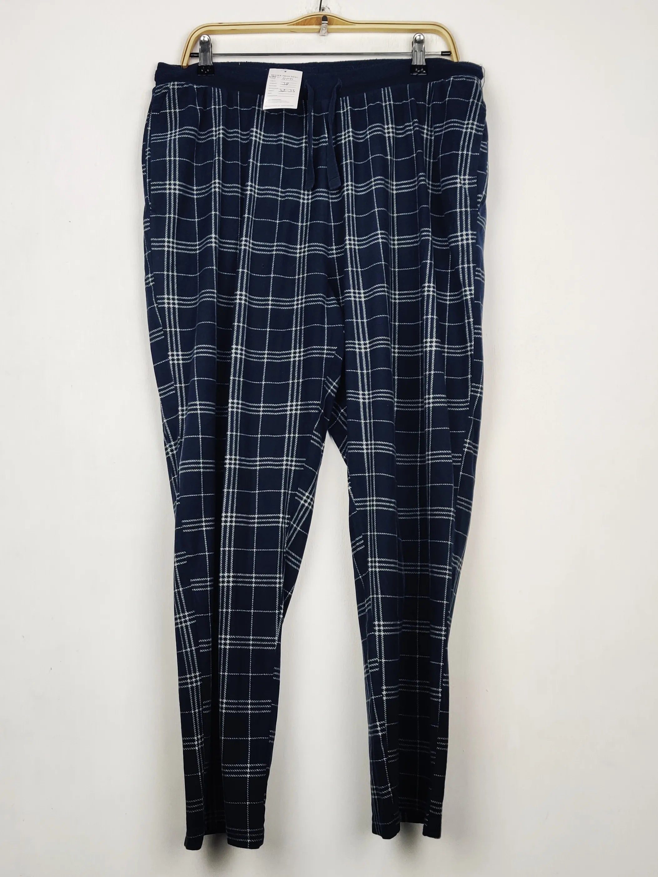 Buy online pre-used pre-loved 100% authentic & Original branded Unknown Brand (WMT-400) available in Pakistan. Top international brands avilable.