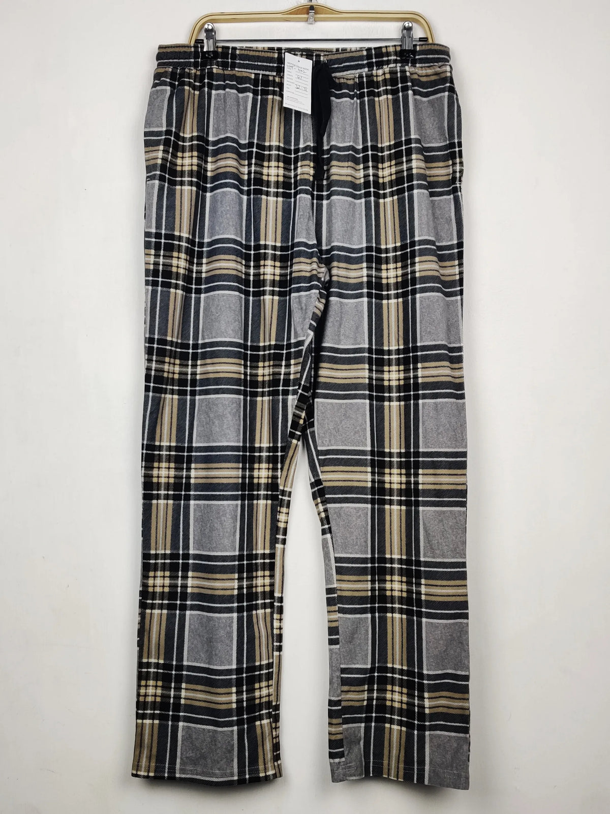 Buy online pre-used pre-loved 100% authentic & Original branded Primark (WMT-402) available in Pakistan. Top international brands avilable.