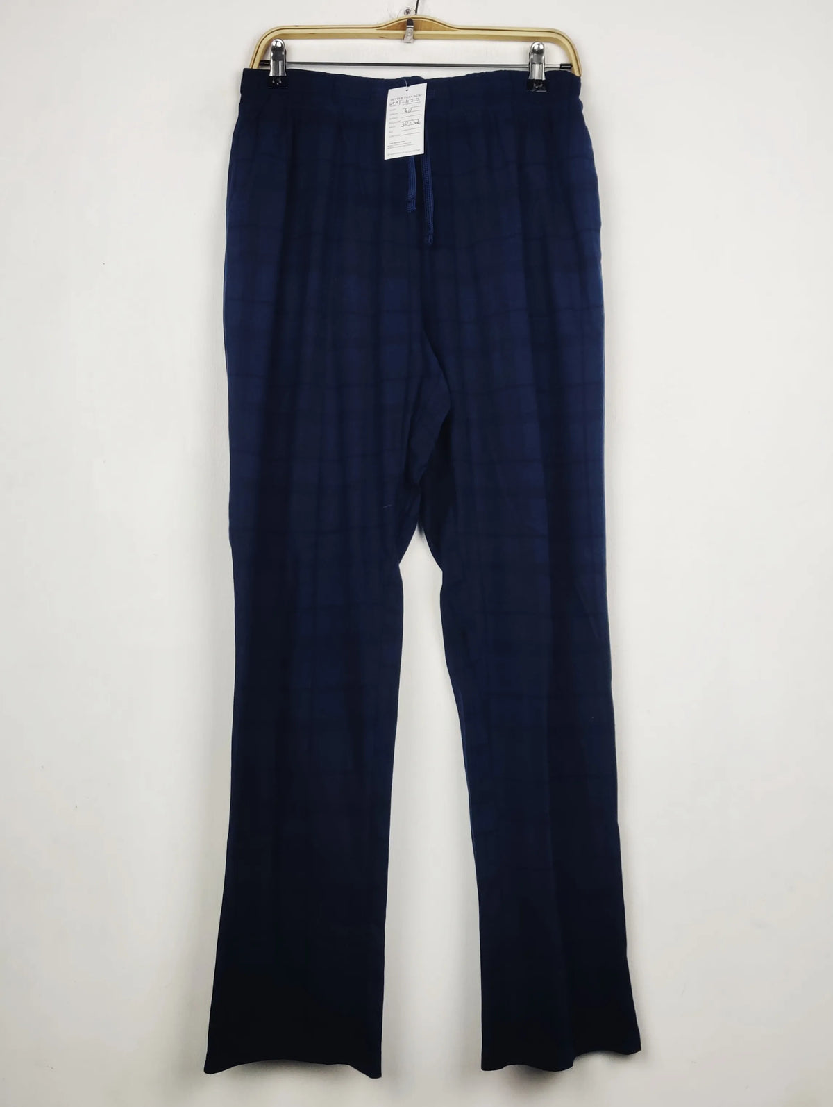 Buy online pre-used pre-loved 100% authentic & Original branded Primark (WMT-428) available in Pakistan. Top international brands avilable.