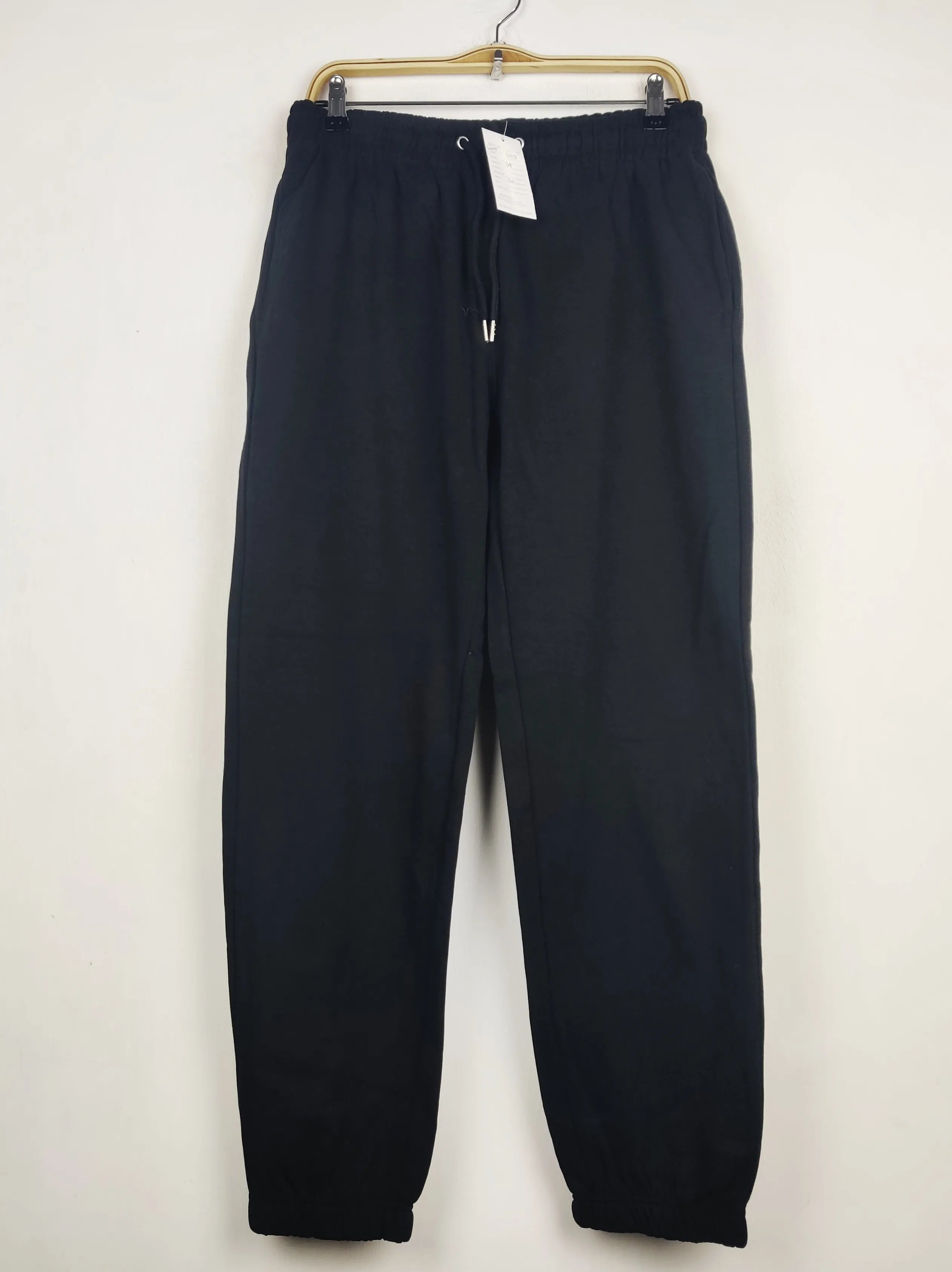 Buy online pre-used pre-loved 100% authentic & Original branded Primark (WMT-448) available in Pakistan. Top international brands avilable.