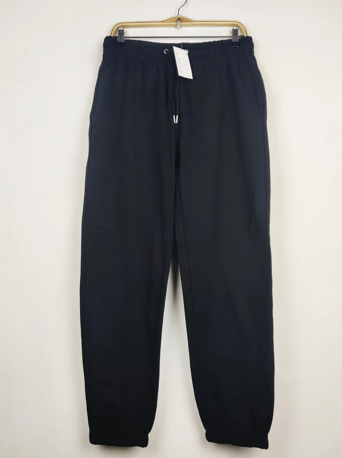 Buy online pre-used pre-loved 100% authentic & Original branded Primark (WMT-448) available in Pakistan. Top international brands avilable.