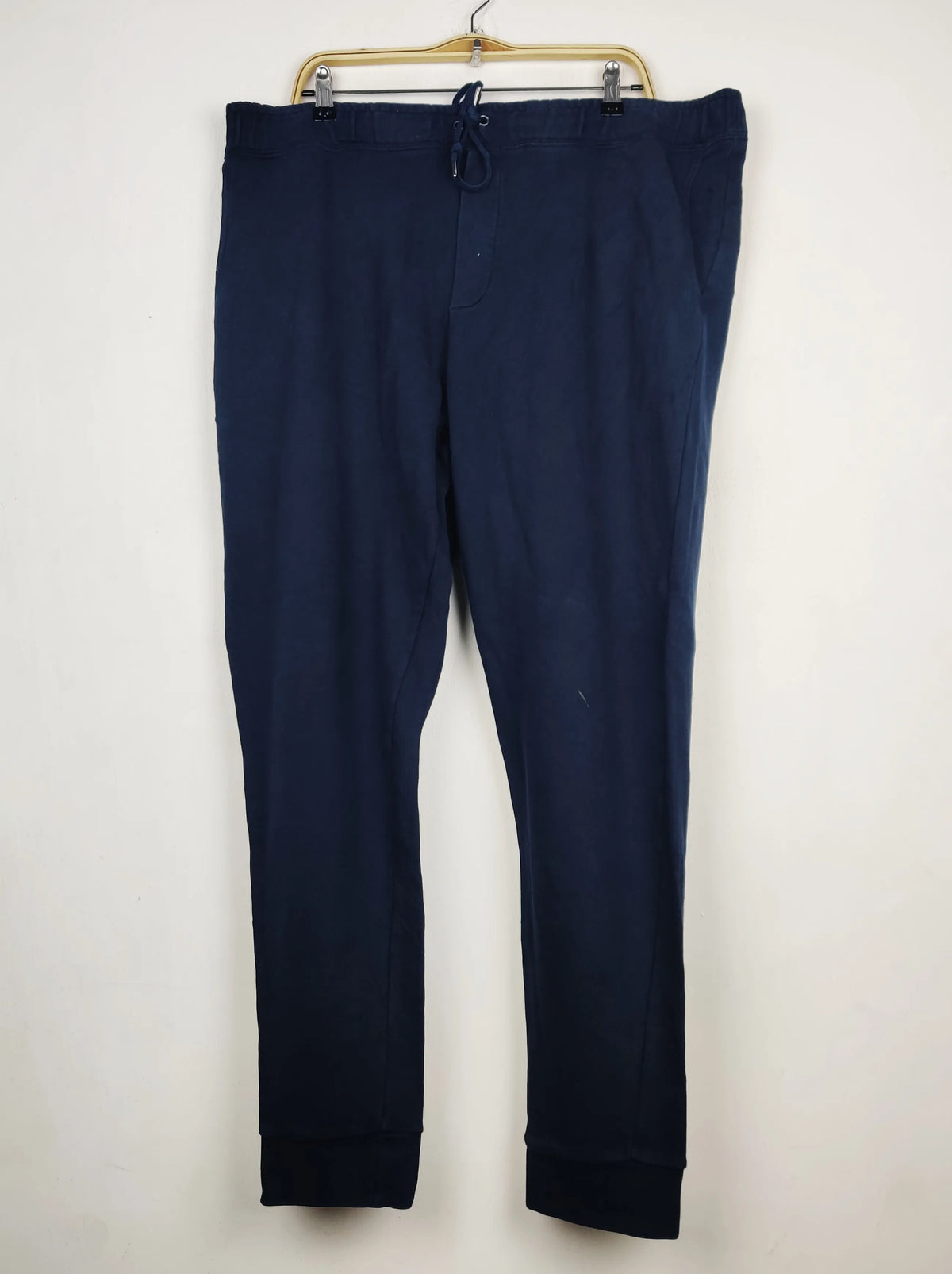 Buy online pre-used pre-loved 100% authentic & Original branded Unknown Brand (WMT-456) available in Pakistan. Top international brands avilable.