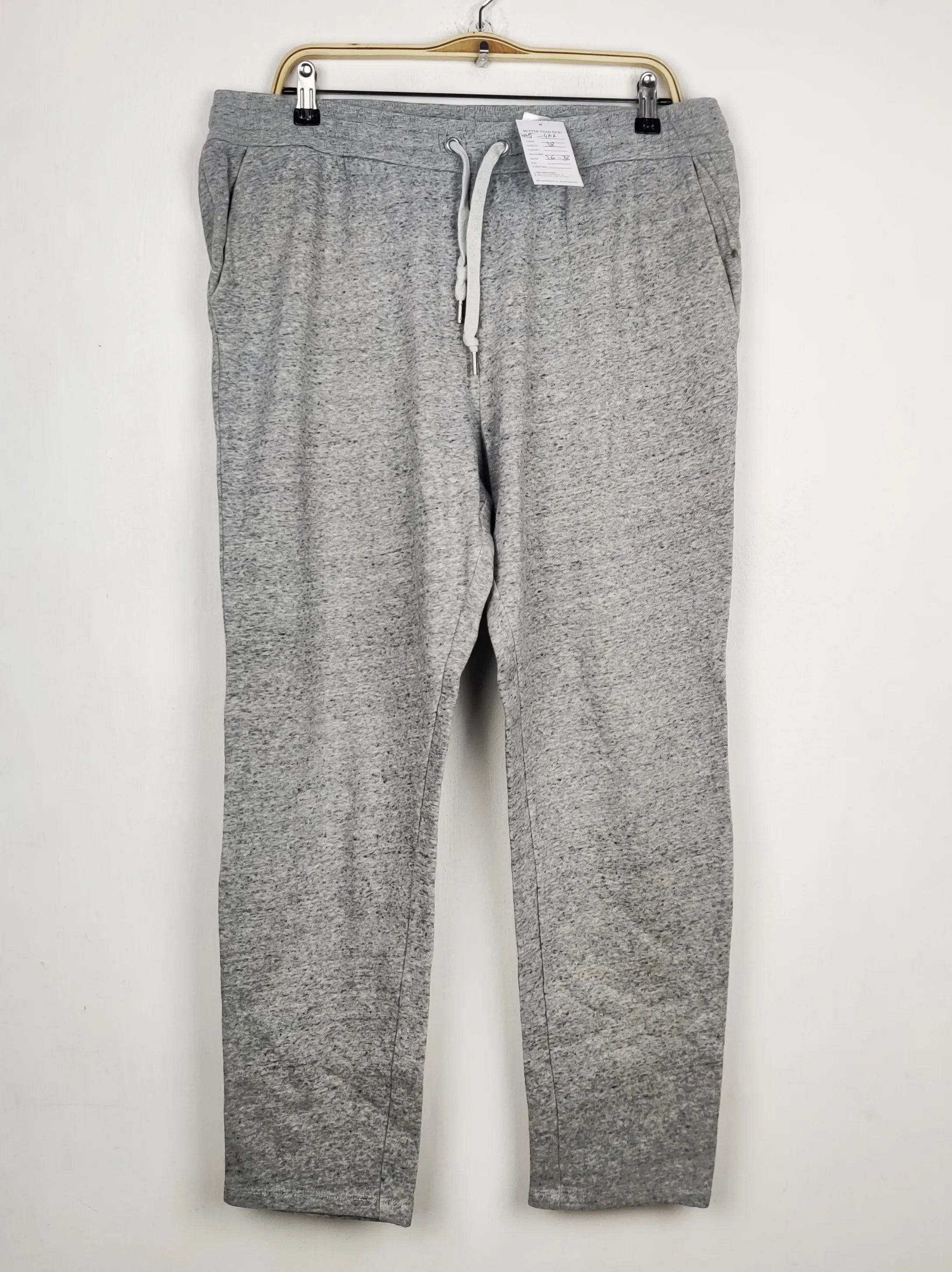 Buy online pre-used pre-loved 100% authentic & Original branded Unknown Brand (WMT-466) available in Pakistan. Top international brands avilable.