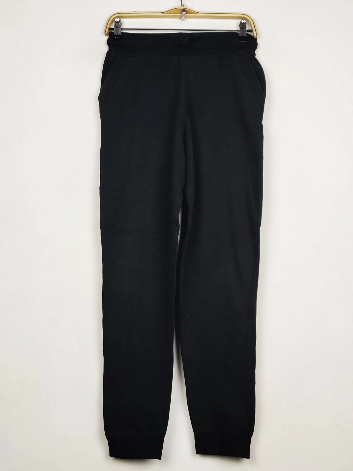 Buy online pre-used pre-loved 100% authentic & Original branded Primark (WMT-479) available in Pakistan. Top international brands avilable.