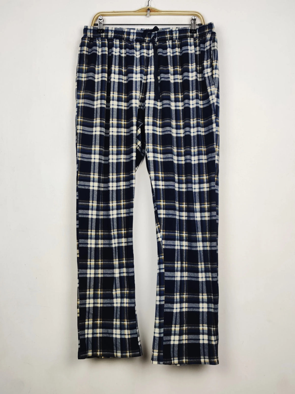 Buy online pre-used pre-loved 100% authentic & Original branded Primark (WMT-493) available in Pakistan. Top international brands avilable.
