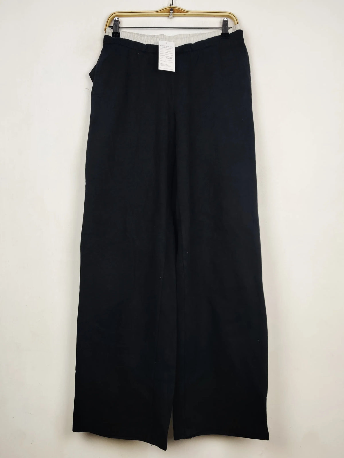 Buy online pre-used pre-loved 100% authentic & Original branded Primark (WMT-495) available in Pakistan. Top international brands avilable.