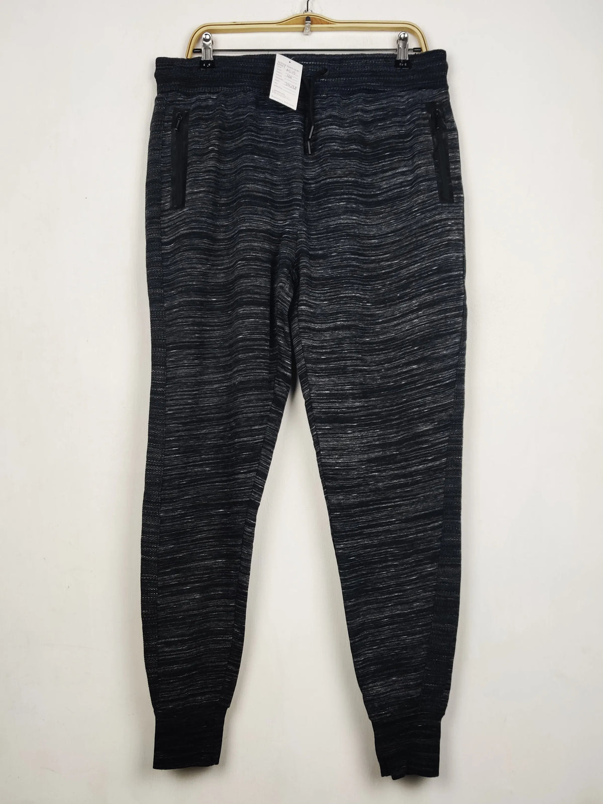 Buy online pre-used pre-loved 100% authentic & Original branded Primark (WMT-515) available in Pakistan. Top international brands avilable.