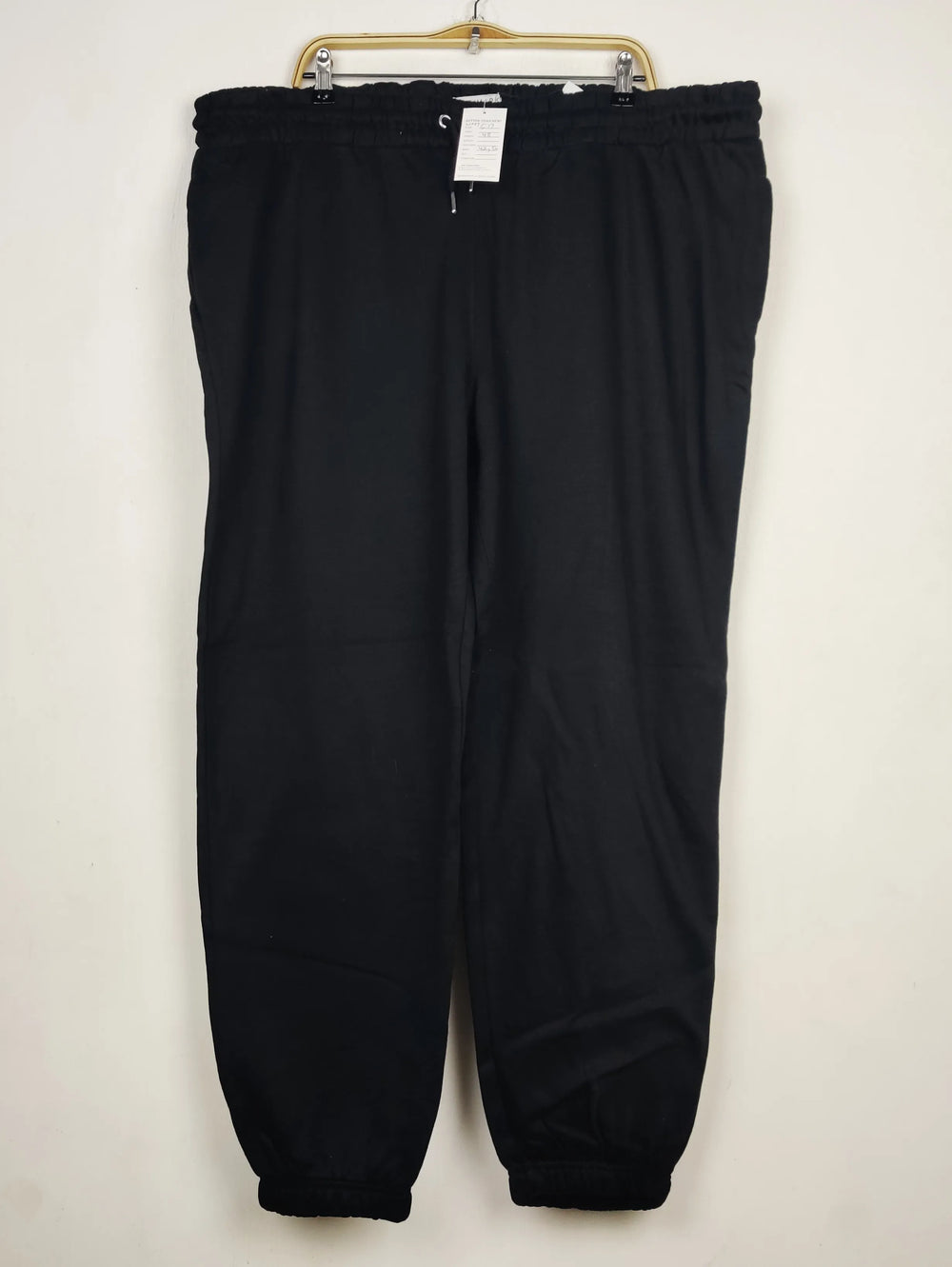 Buy online pre-used pre-loved 100% authentic & Original branded Primark (WMT-517) available in Pakistan. Top international brands avilable.