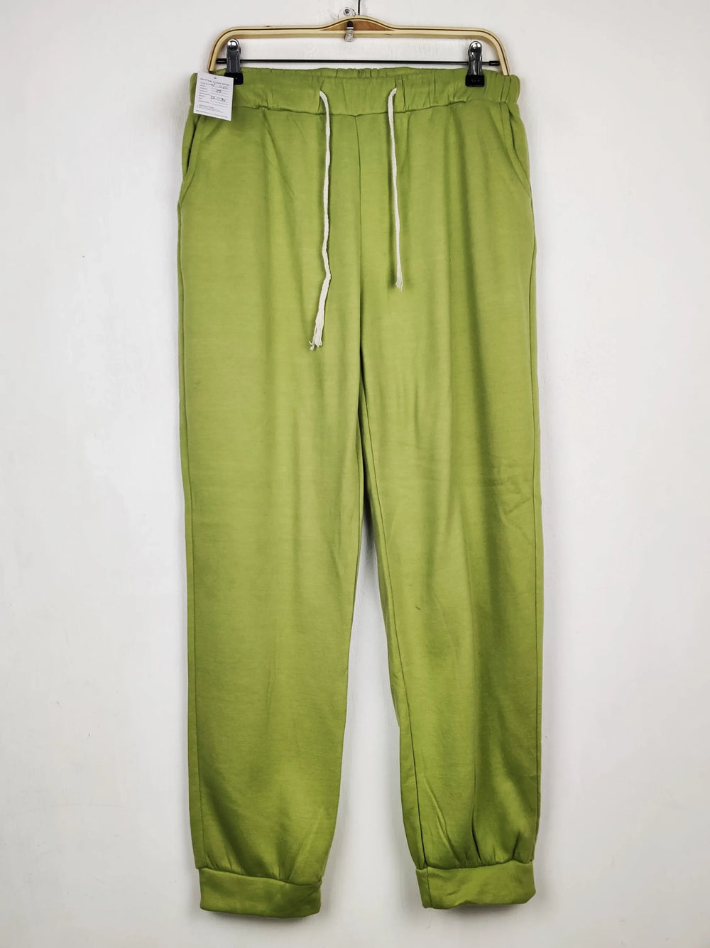 Buy online pre-used pre-loved 100% authentic & Original branded Unknown Brand (WMT-555) available in Pakistan. Top international brands avilable.