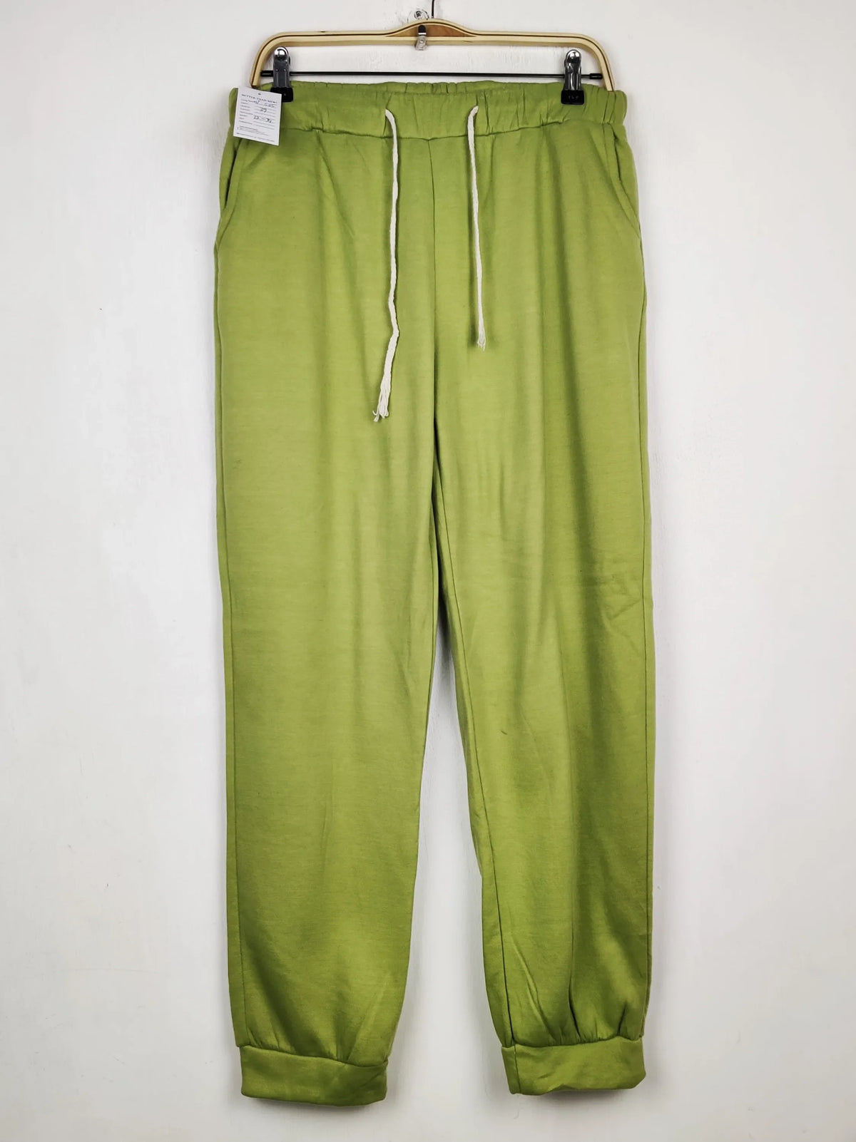 Buy online pre-used pre-loved 100% authentic & Original branded Unknown Brand (WMT-555) available in Pakistan. Top international brands avilable.