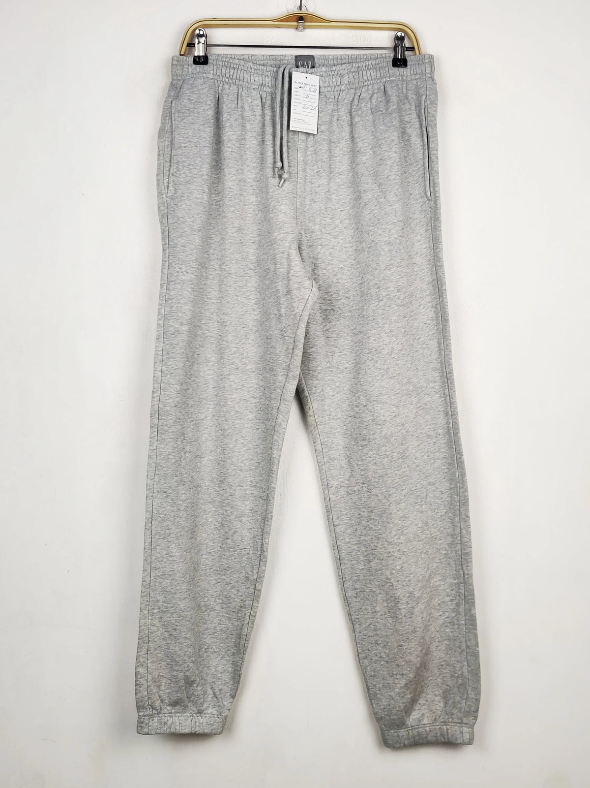 Buy online pre-used pre-loved 100% authentic & Original branded Gap (WMT-577) available in Pakistan. Top international brands avilable.