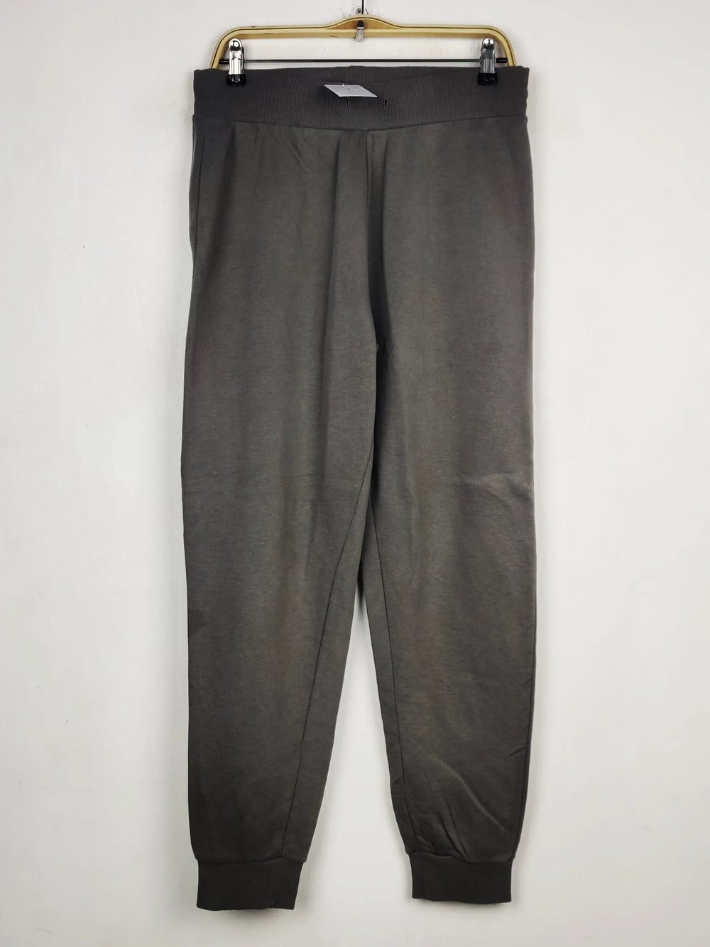 Buy online pre-used pre-loved 100% authentic & Original branded Primark (WMT-586) available in Pakistan. Top international brands avilable.