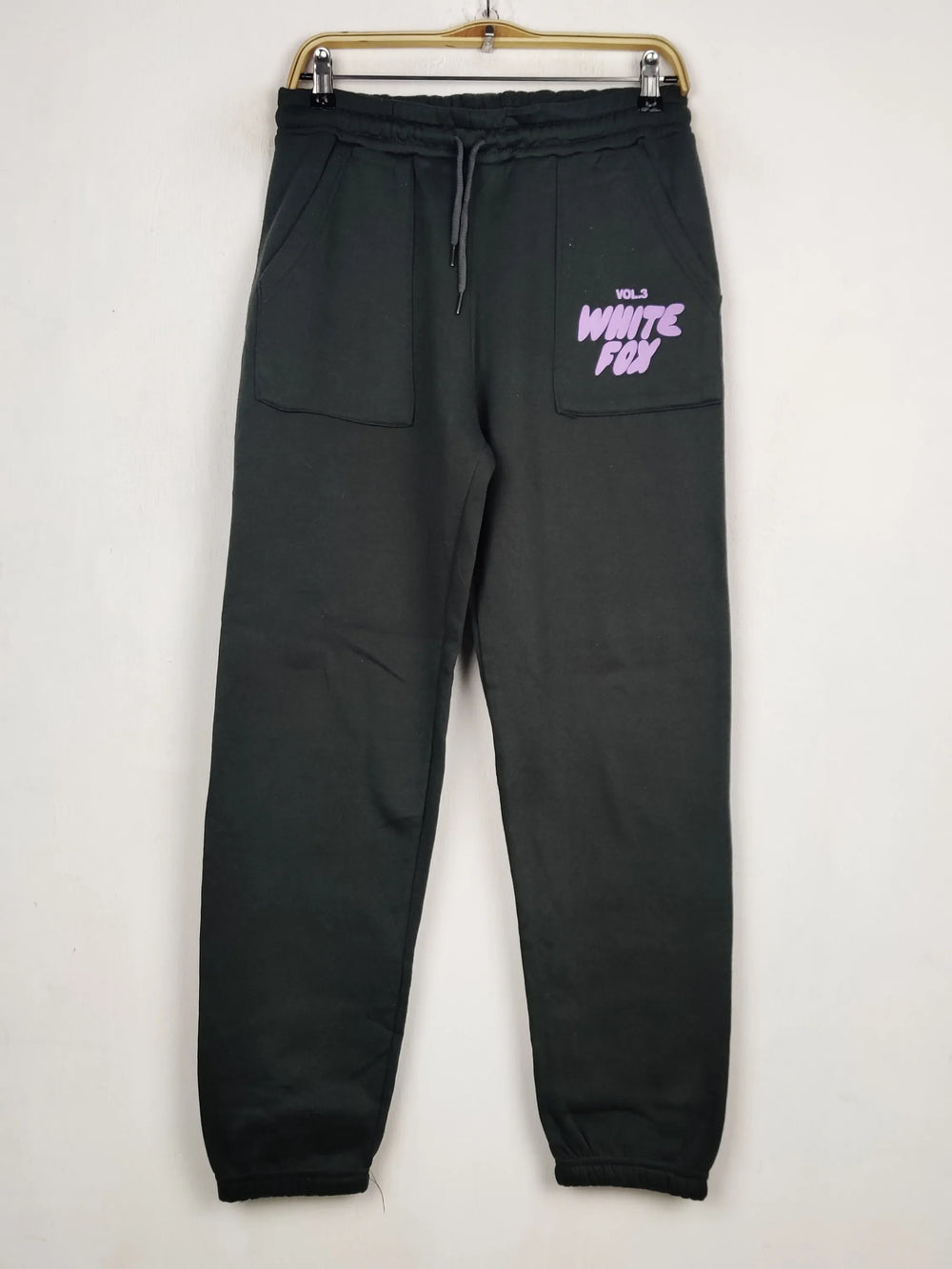 Buy online pre-used pre-loved 100% authentic & Original branded Unknown Brand (WMT-588) available in Pakistan. Top international brands avilable.