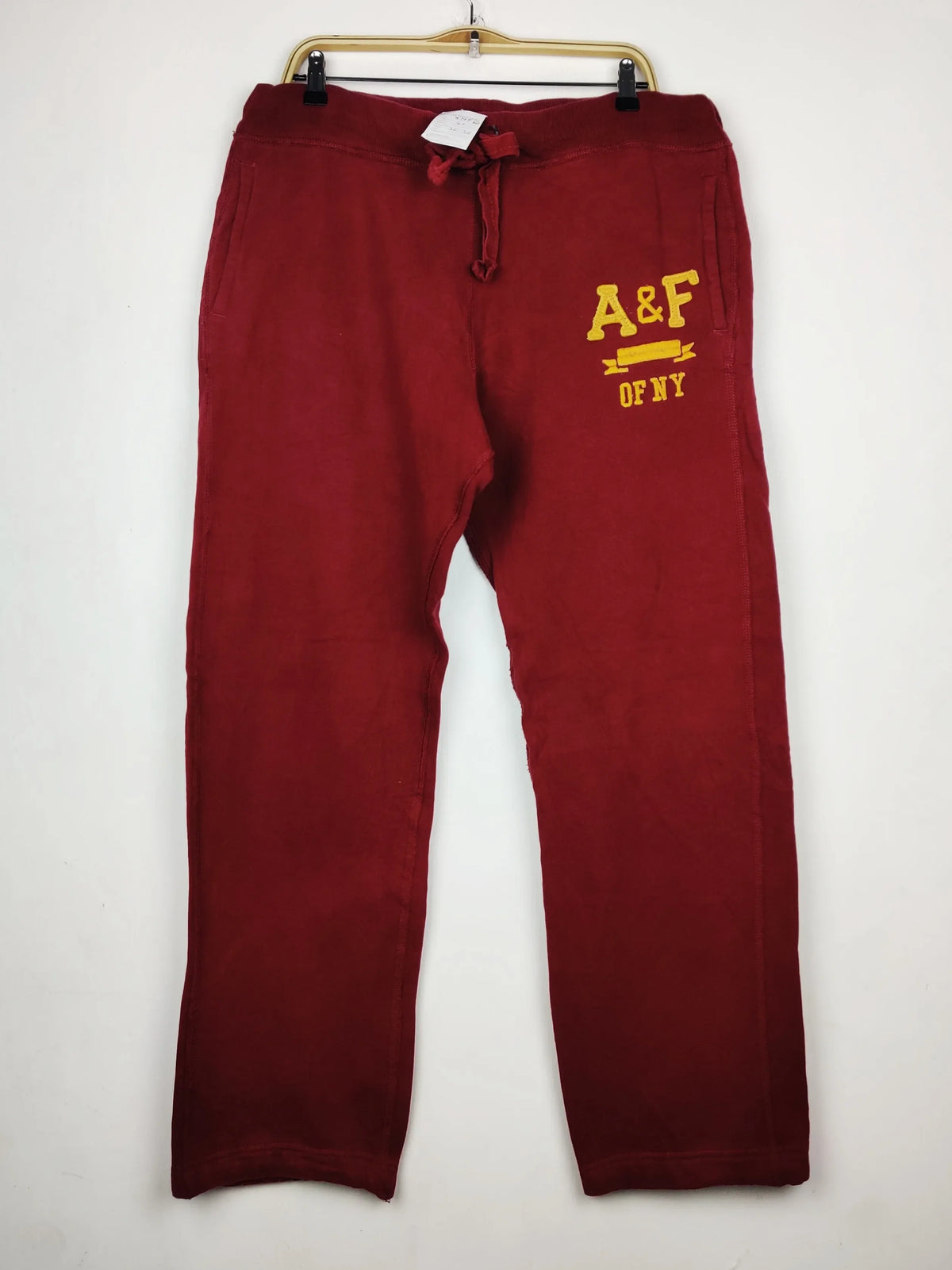 Buy online pre-used pre-loved 100% authentic & Original branded Abercrombie & Fitch (WMT-62) available in Pakistan. Top international brands avilable.
