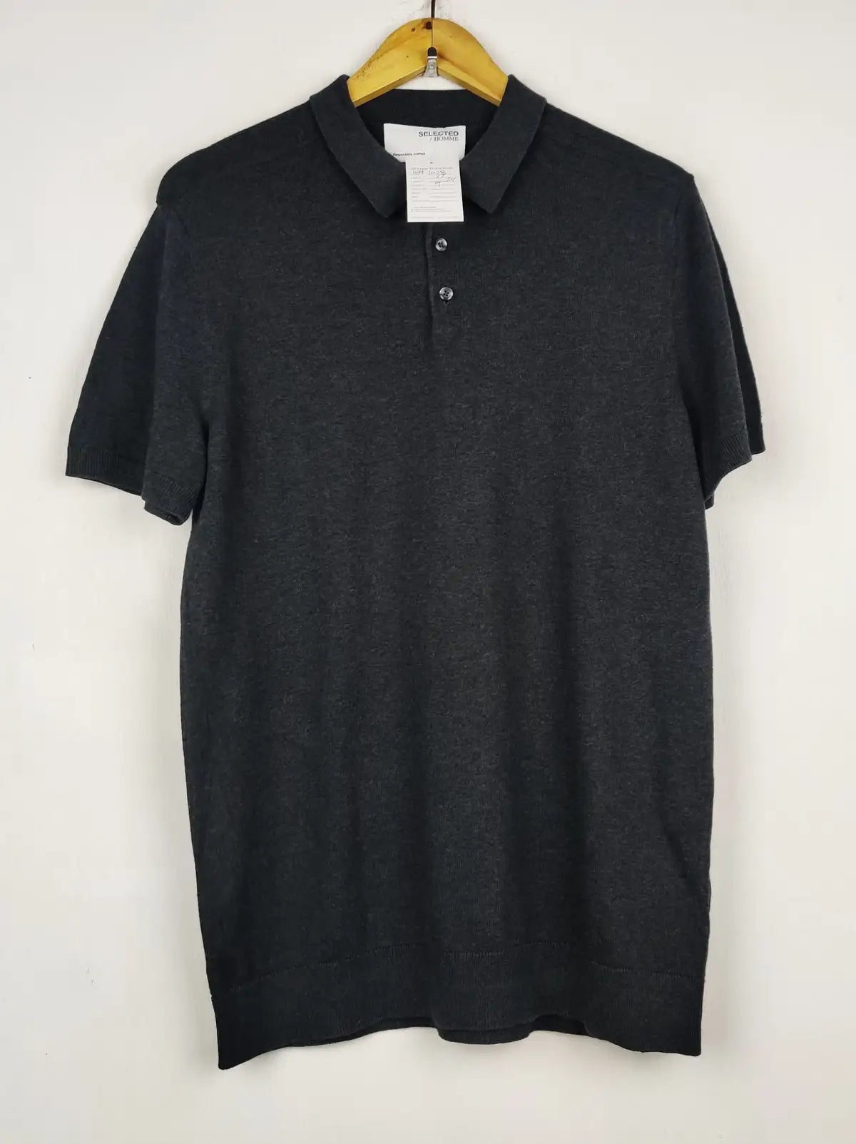 Buy online pre-used pre-loved 100% authentic & Original branded Selected (WPP-1028) available in Pakistan. Top international brands avilable.