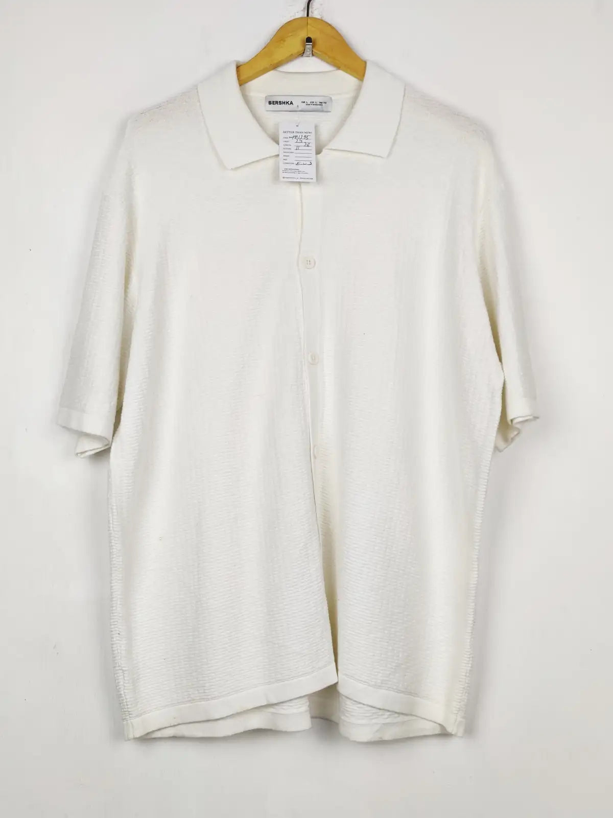 Buy online pre-used pre-loved 100% authentic & Original branded Bershka (WPP-1195) available in Pakistan. Top international brands avilable.