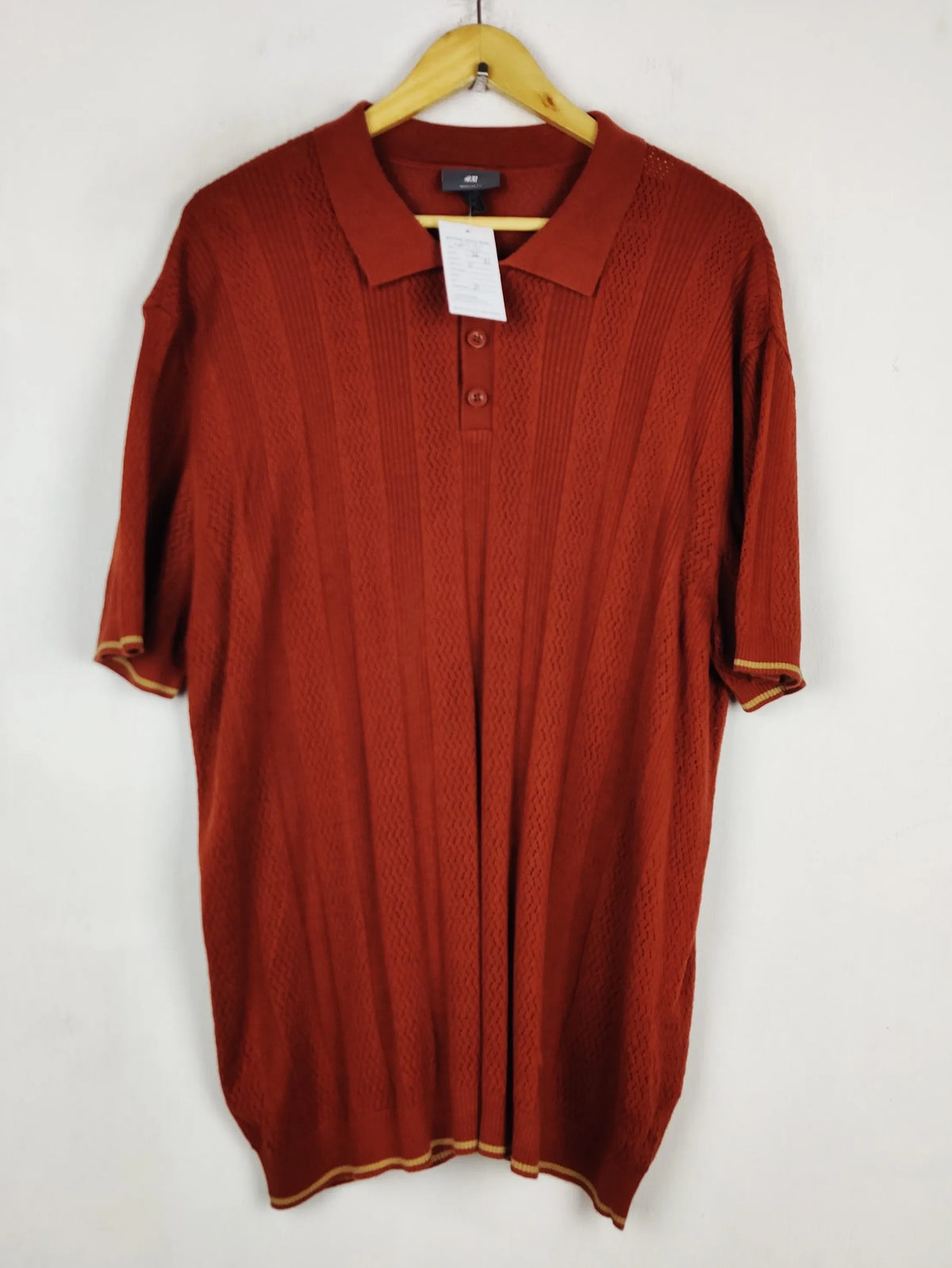Buy online pre-used pre-loved 100% authentic & Original branded H&M (WPP-176) available in Pakistan. Top international brands avilable.