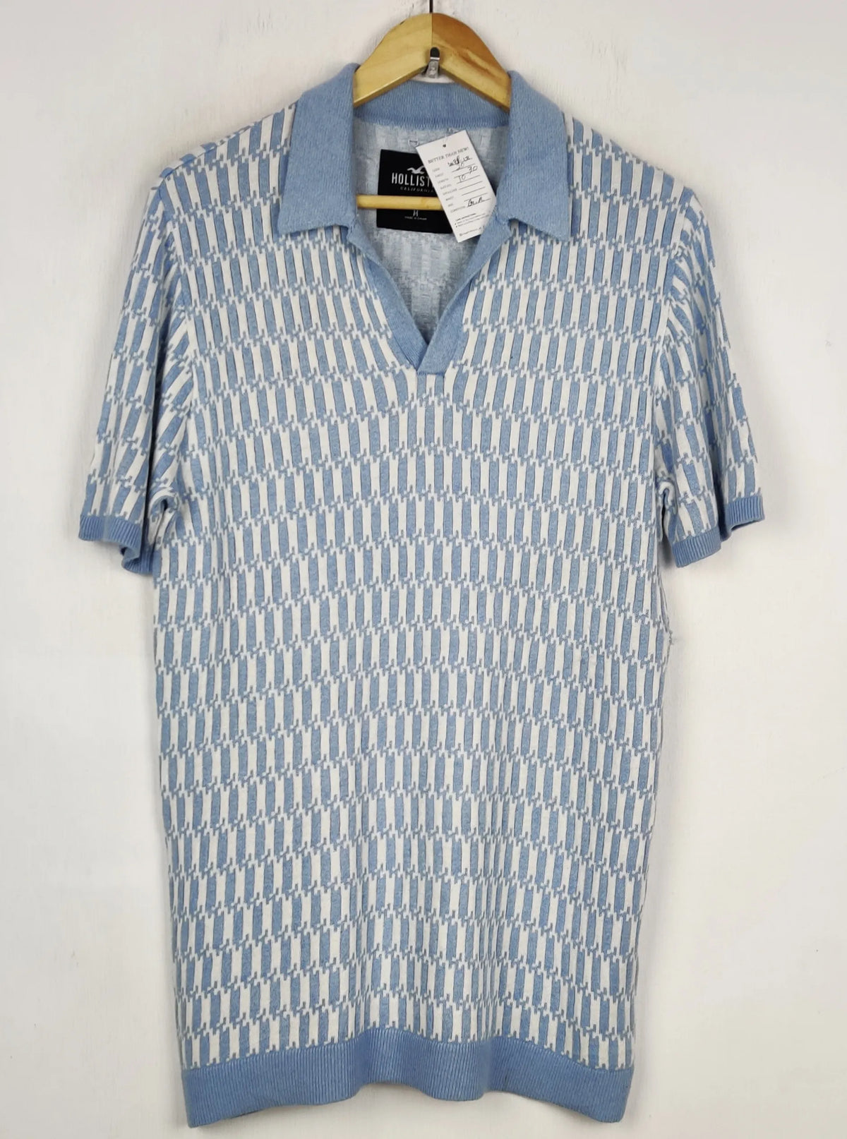 Buy online pre-used pre-loved 100% authentic & Original branded Hollister (WPP-18) available in Pakistan. Top international brands avilable.