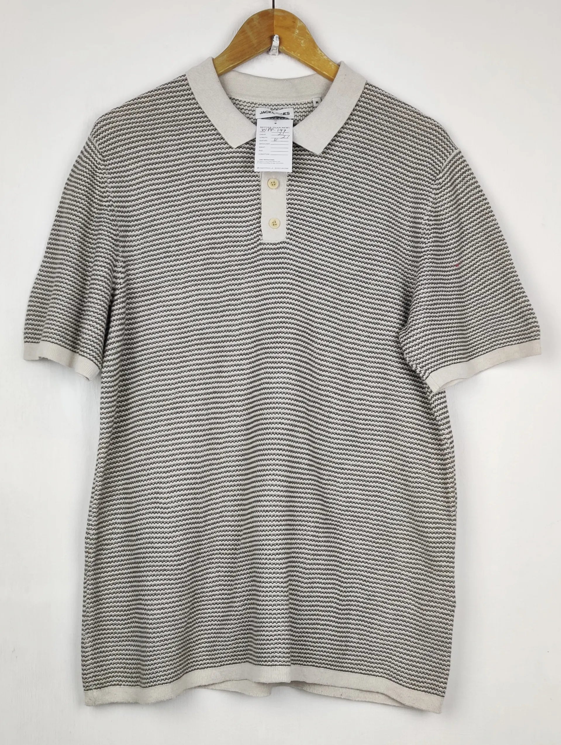 Buy online pre-used pre-loved 100% authentic & Original branded Jack & Jones (WPP-197) available in Pakistan. Top international brands avilable.