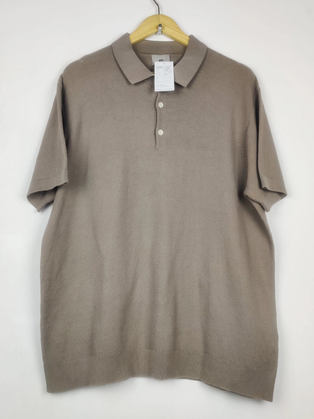 Buy online pre-used pre-loved 100% authentic & Original branded H&M (WPP-598) available in Pakistan. Top international brands avilable.