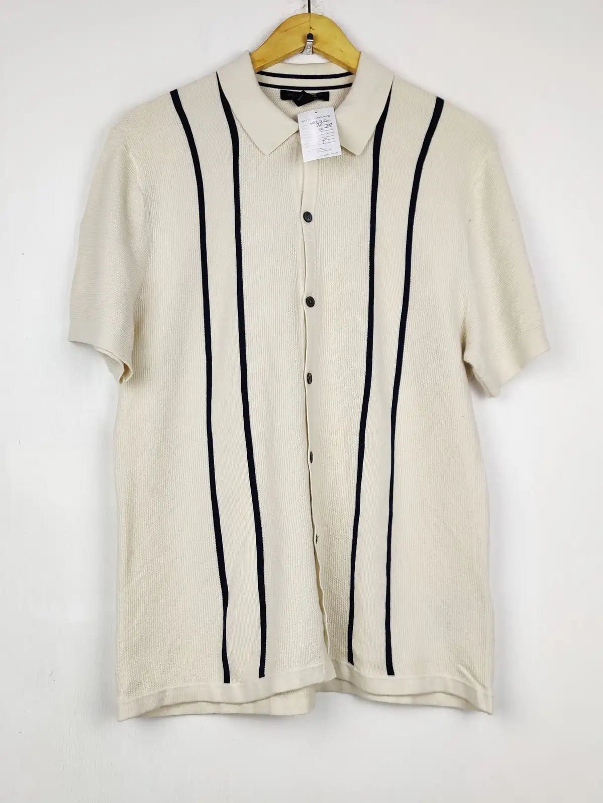 Buy online pre-used pre-loved 100% authentic & Original branded B.A.N.A.N.A R.E.P.U.B.L.I.C (WPP-780) available in Pakistan. Top international brands avilable.