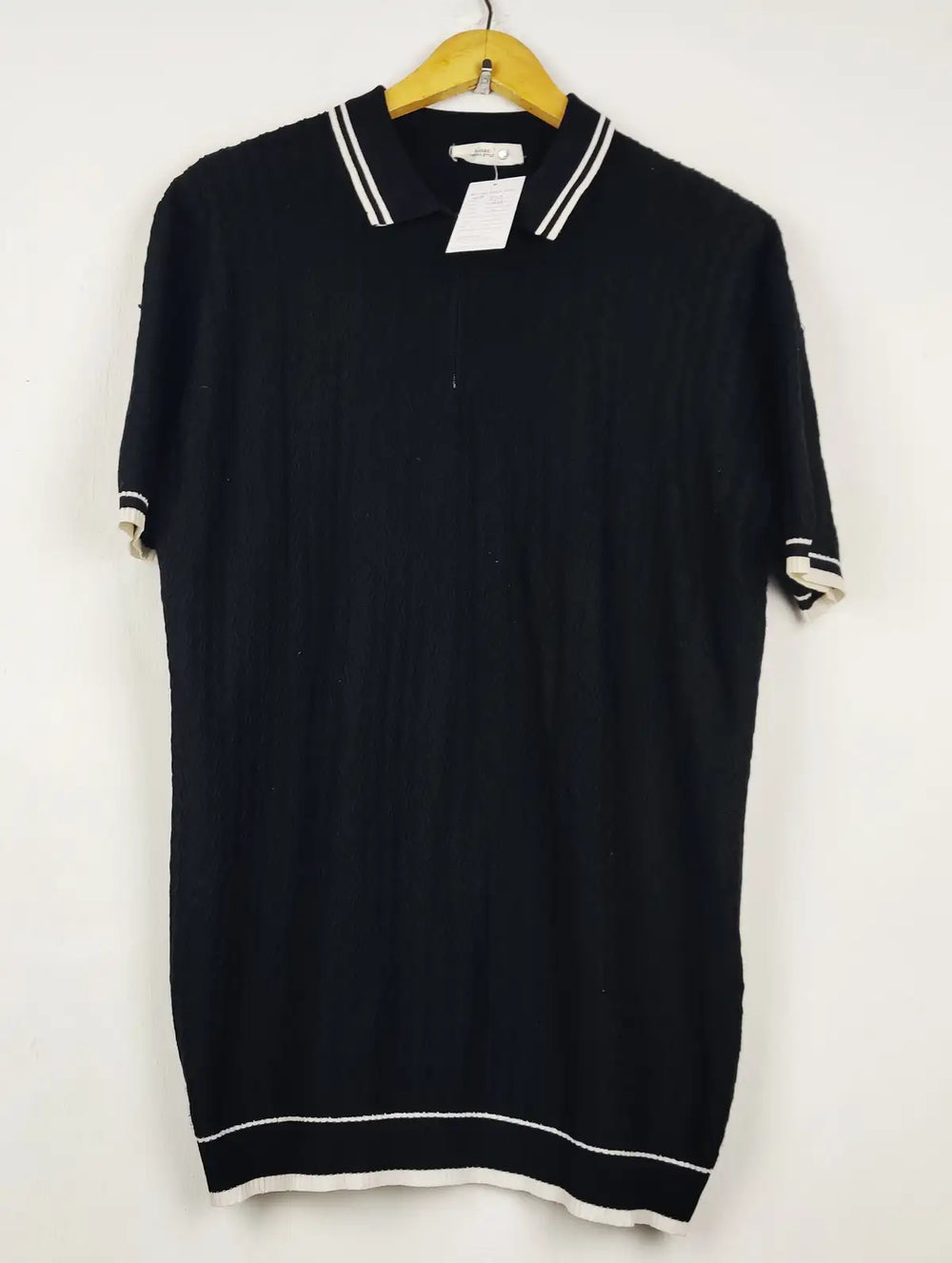 Buy online pre-used pre-loved 100% authentic & Original branded Classic Urban Style (WPP-849) available in Pakistan. Top international brands avilable.