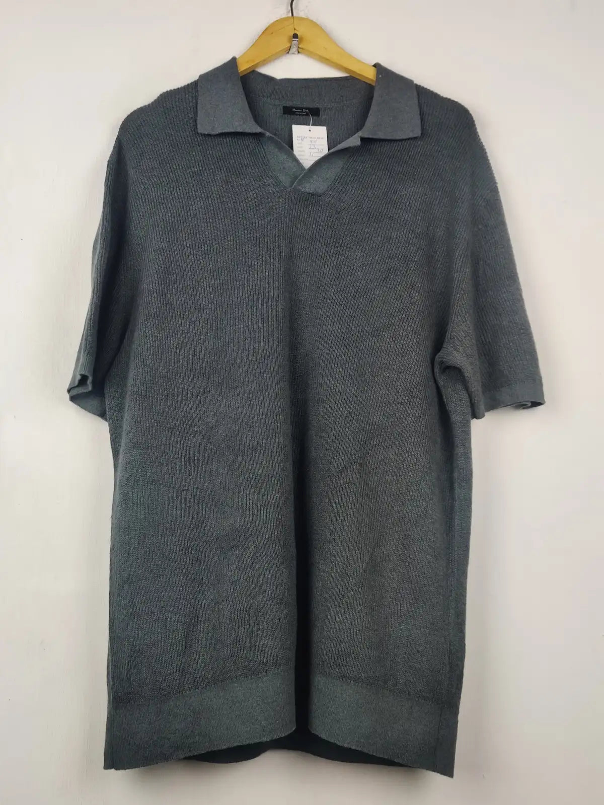 Buy online pre-used pre-loved 100% authentic & Original branded Massimo Dutti (WPP-875) available in Pakistan. Top international brands avilable.