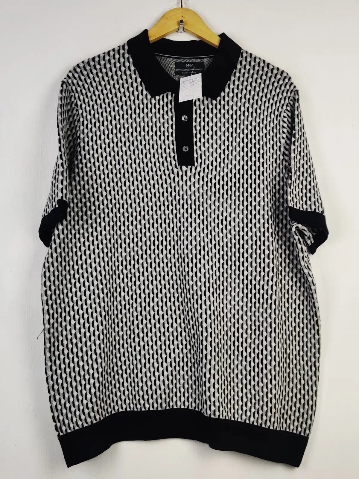 Buy online pre-used pre-loved 100% authentic & Original branded Marks & Spencer (WPP-964) available in Pakistan. Top international brands avilable.