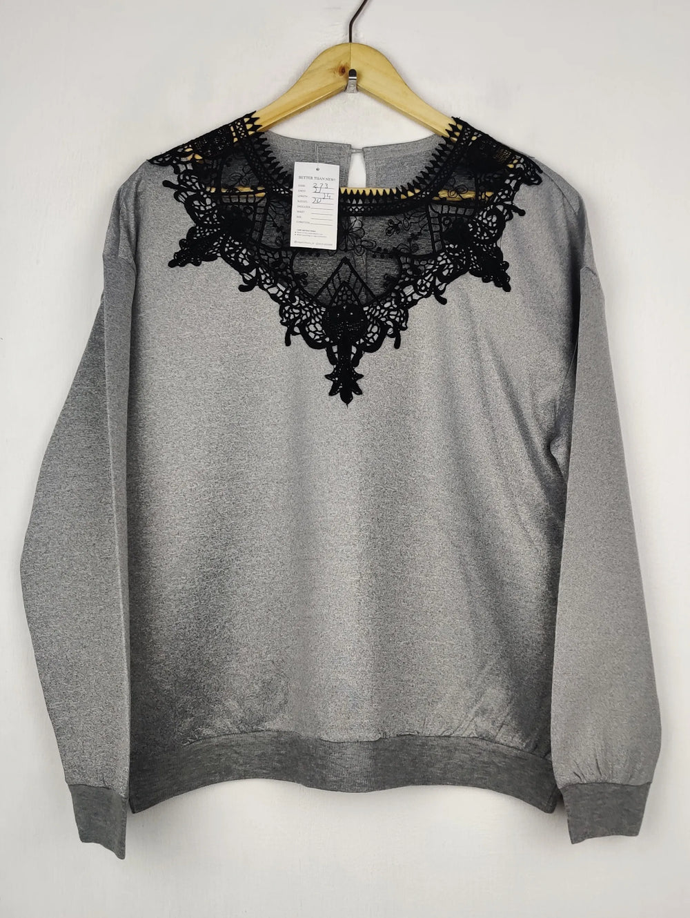 Buy online pre-used pre-loved 100% authentic & Original branded Unknown Brand (WS-273) available in Pakistan. Top international brands avilable.