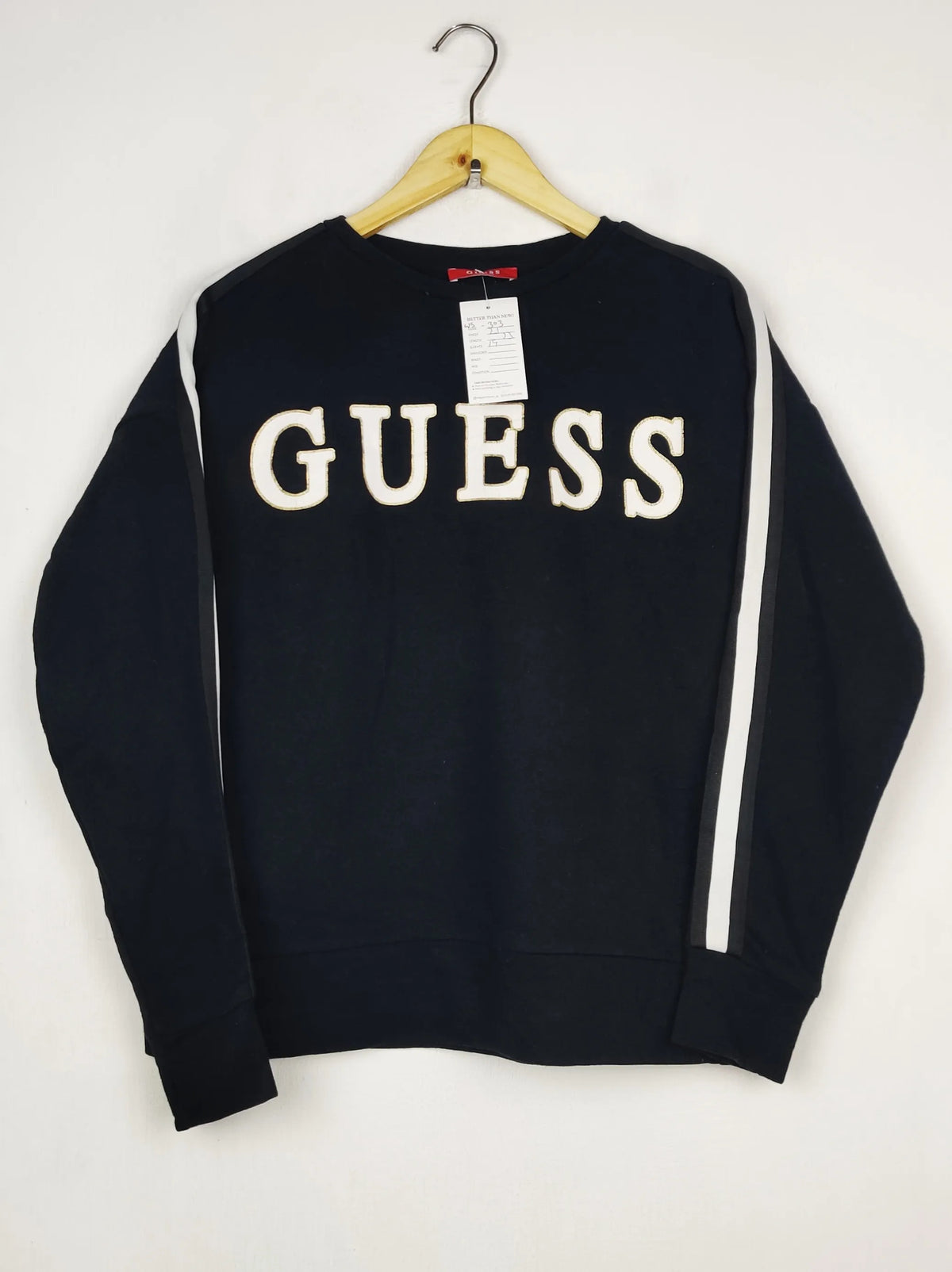 Buy online pre-used pre-loved 100% authentic & Original branded G.U.E.S.S (WS-303) available in Pakistan. Top international brands avilable.