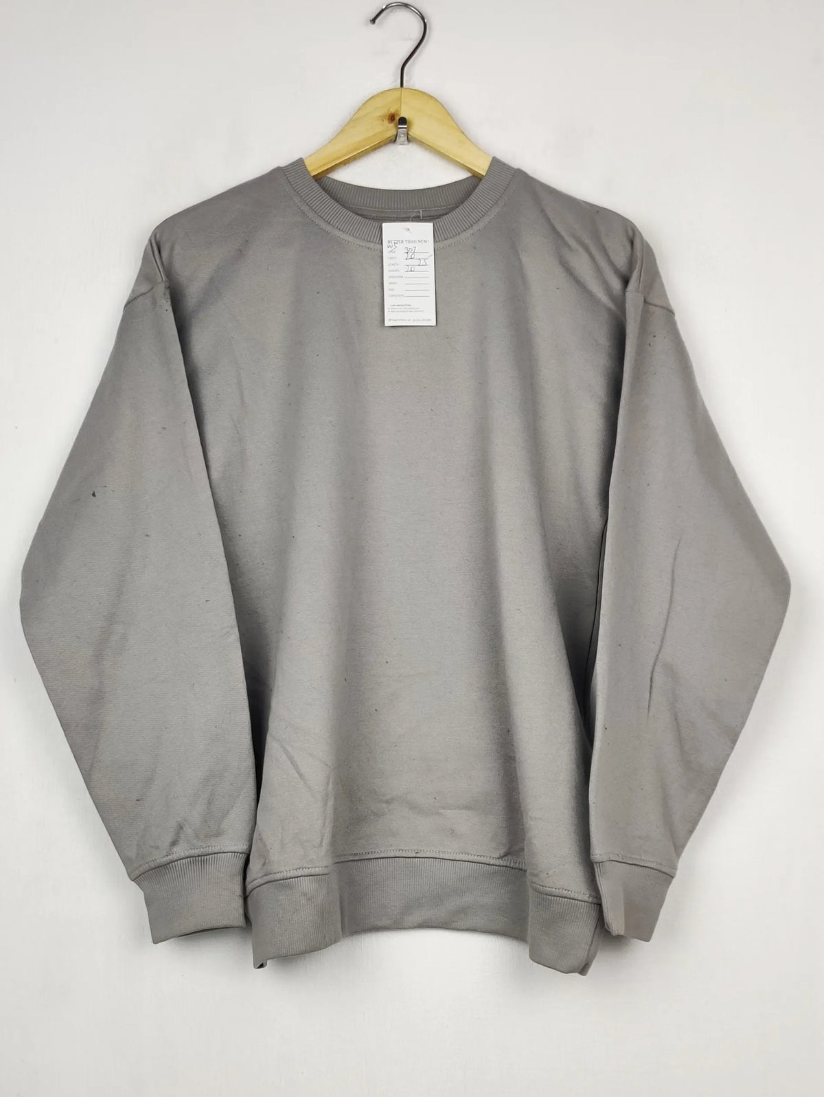 Buy online pre-used pre-loved 100% authentic & Original branded Unknown Brand (WS-307) available in Pakistan. Top international brands avilable.