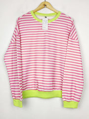 Buy online pre-used pre-loved 100% authentic & Original branded Unknown Brand (WS-377) available in Pakistan. Top international brands avilable.