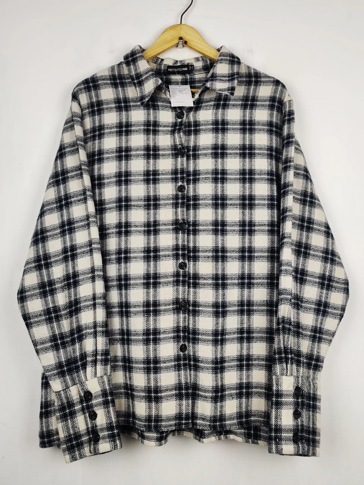 Buy online pre-used pre-loved 100% authentic & Original branded Prettylittlething (WSK-48) available in Pakistan. Top international brands avilable.